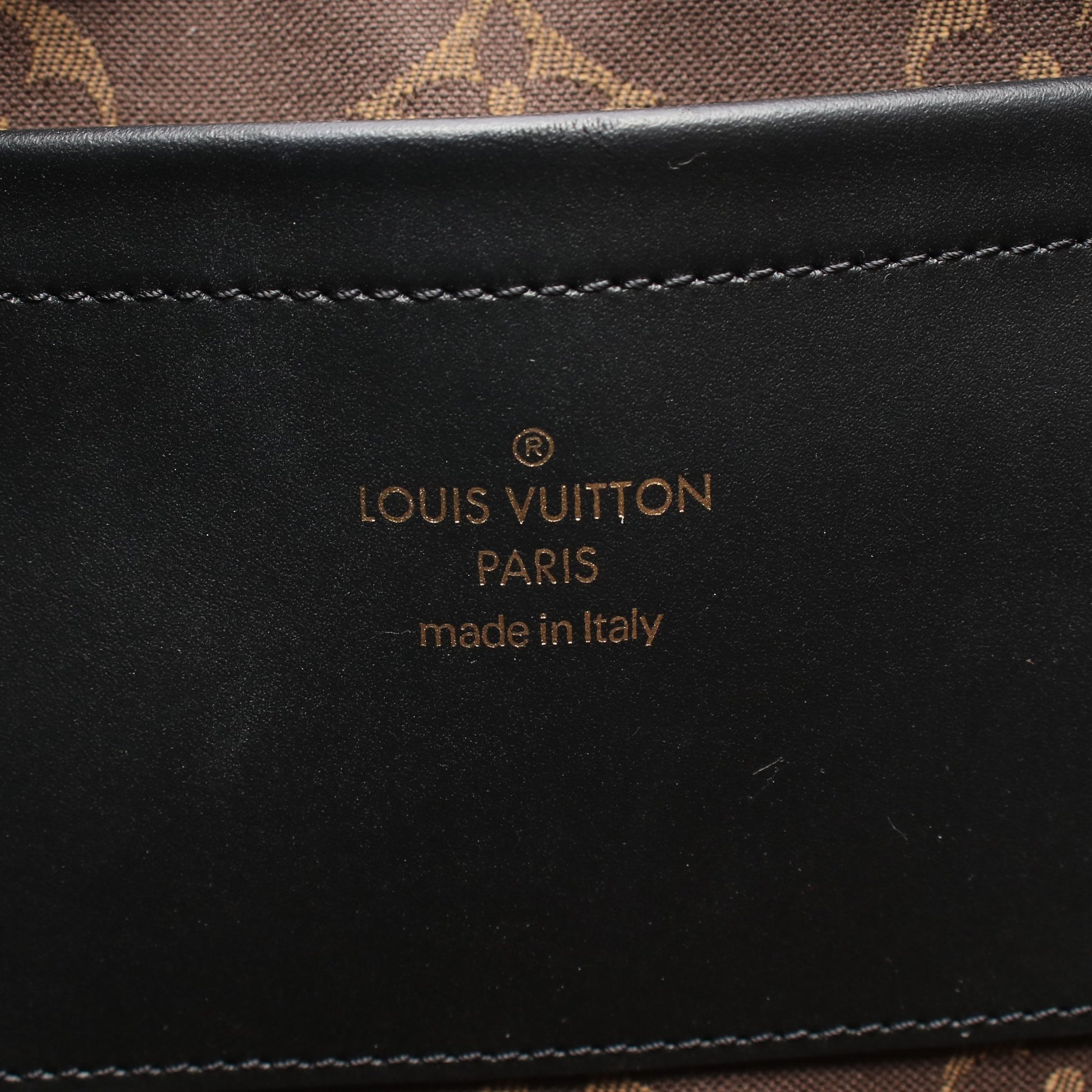 ユーティリティ クロスボディ ショルダーバッグ レザー ブラック ルイヴィトン バッグ LOUIS VUITTON