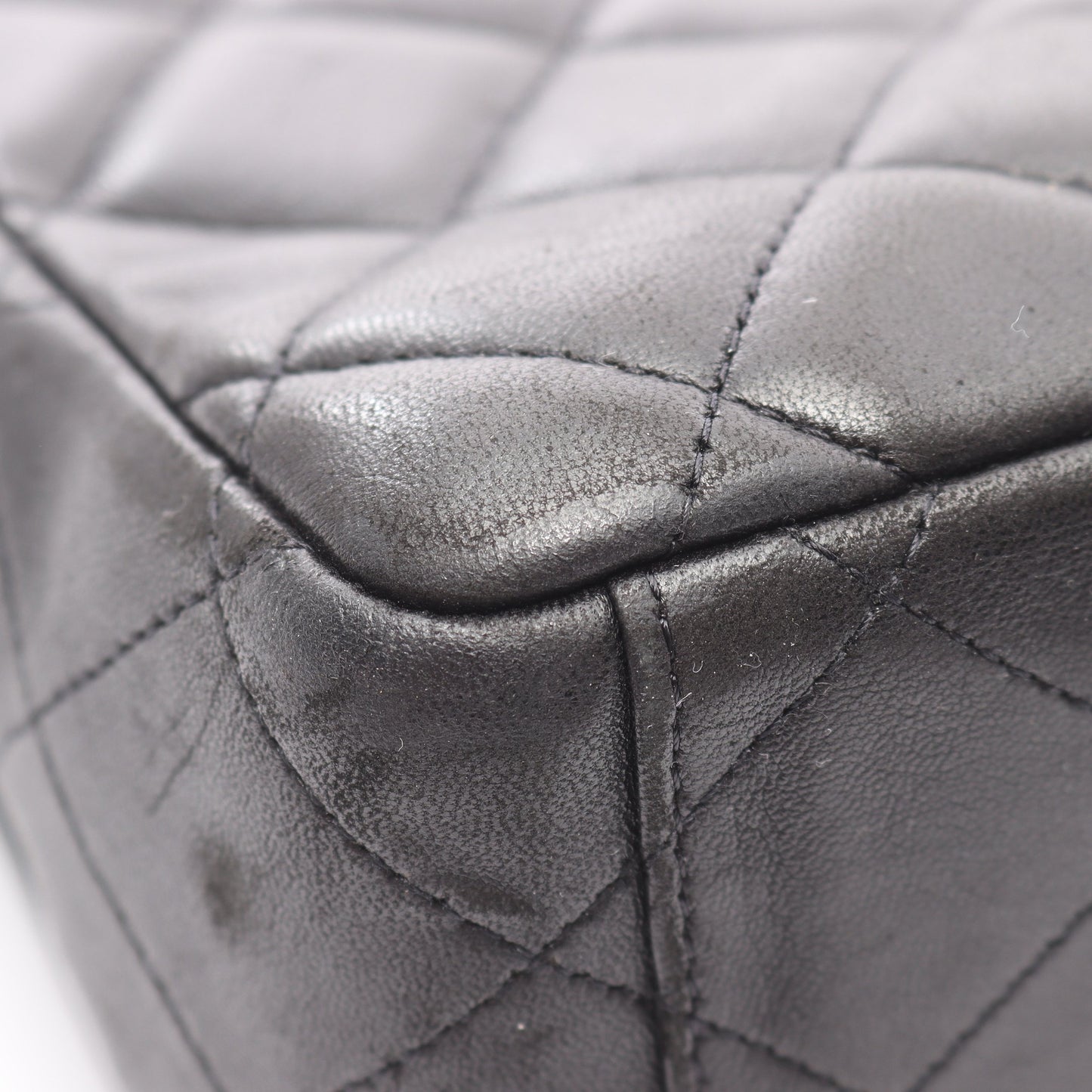 デカマトラッセ 30 シングルフラップ Wチェーンショルダーバッグ ラムスキン ブラック ゴールド金具 シャネル バッグ CHANEL