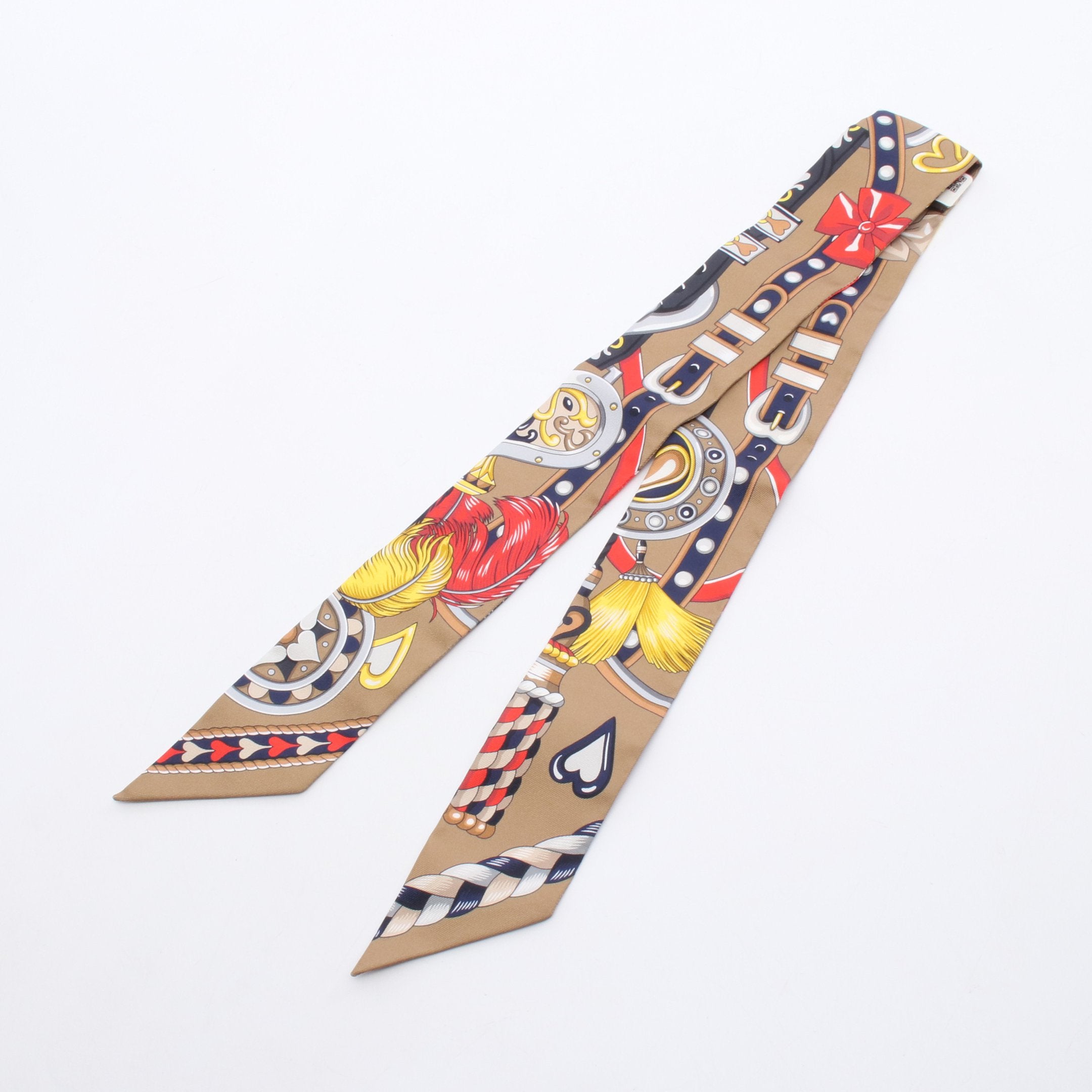 美品！エルメス ツイリーリボンスカーフHARNAIS DE COEUR 楽天市場】エルメス ツイリー アルネ・ドゥ・クール Harnais de Coeur