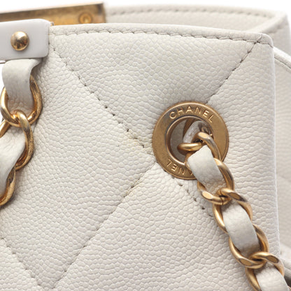 マトラッセ チェーンショルダーバッグ キャビアスキン ホワイト ゴールド金具 2WAY バッグ CHANEL