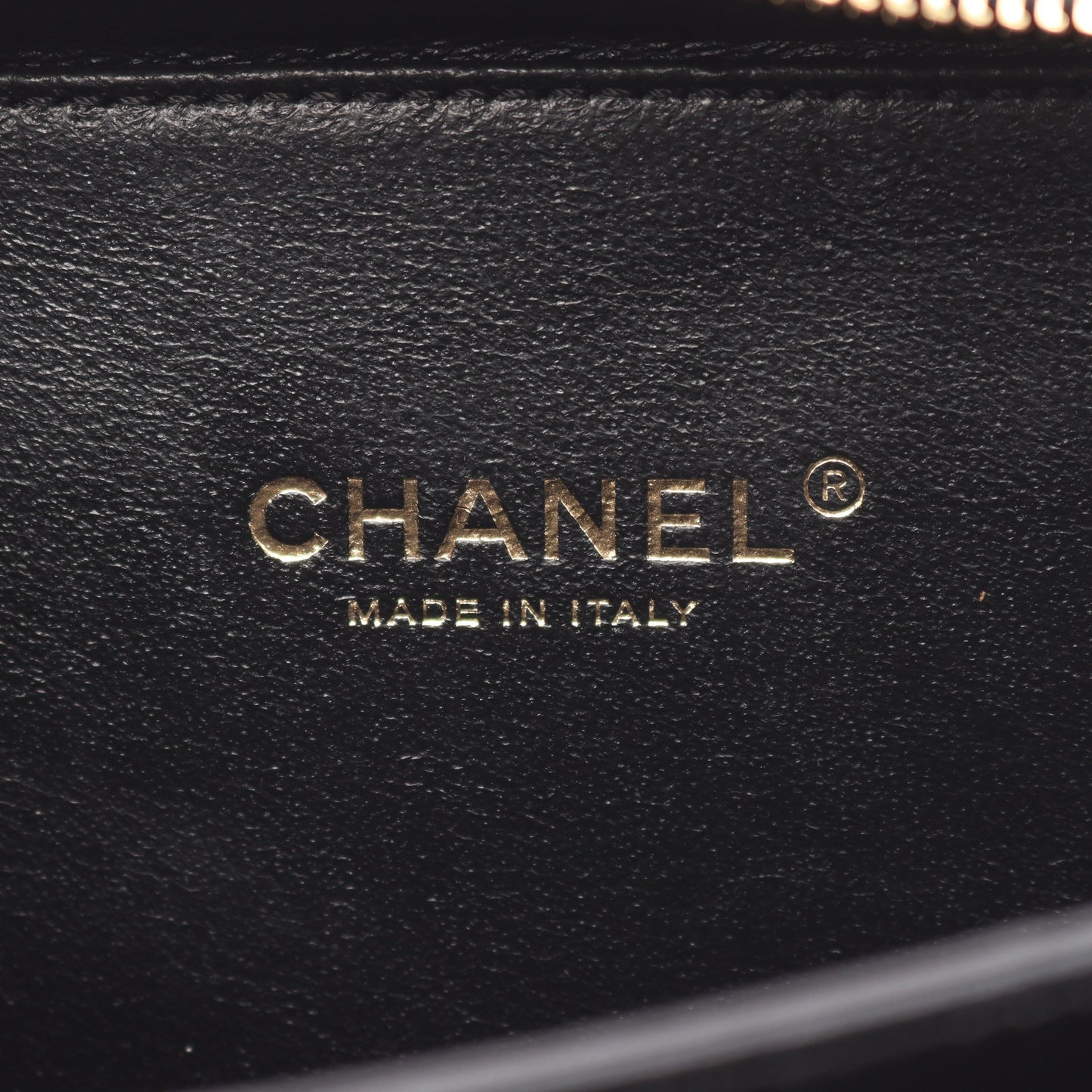 CCフィグリー バニティバッグ チェーンショルダーバッグ キャビアスキン ブラック ゴールド金具 シャネル バッグ CHANEL