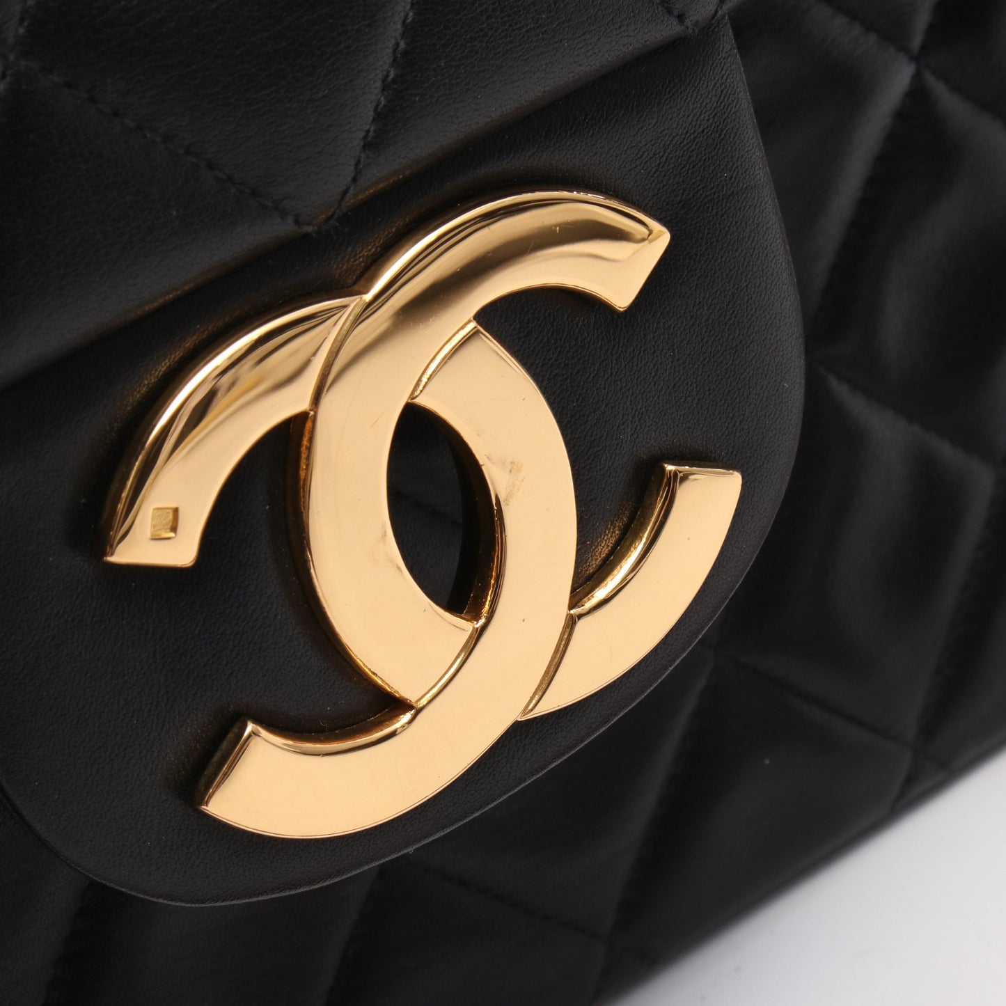 デカマトラッセ34 シングルフラップ Wチェーンショルダーバッグ ラムスキン ブラック ゴールド金具 シャネル バッグ CHANEL