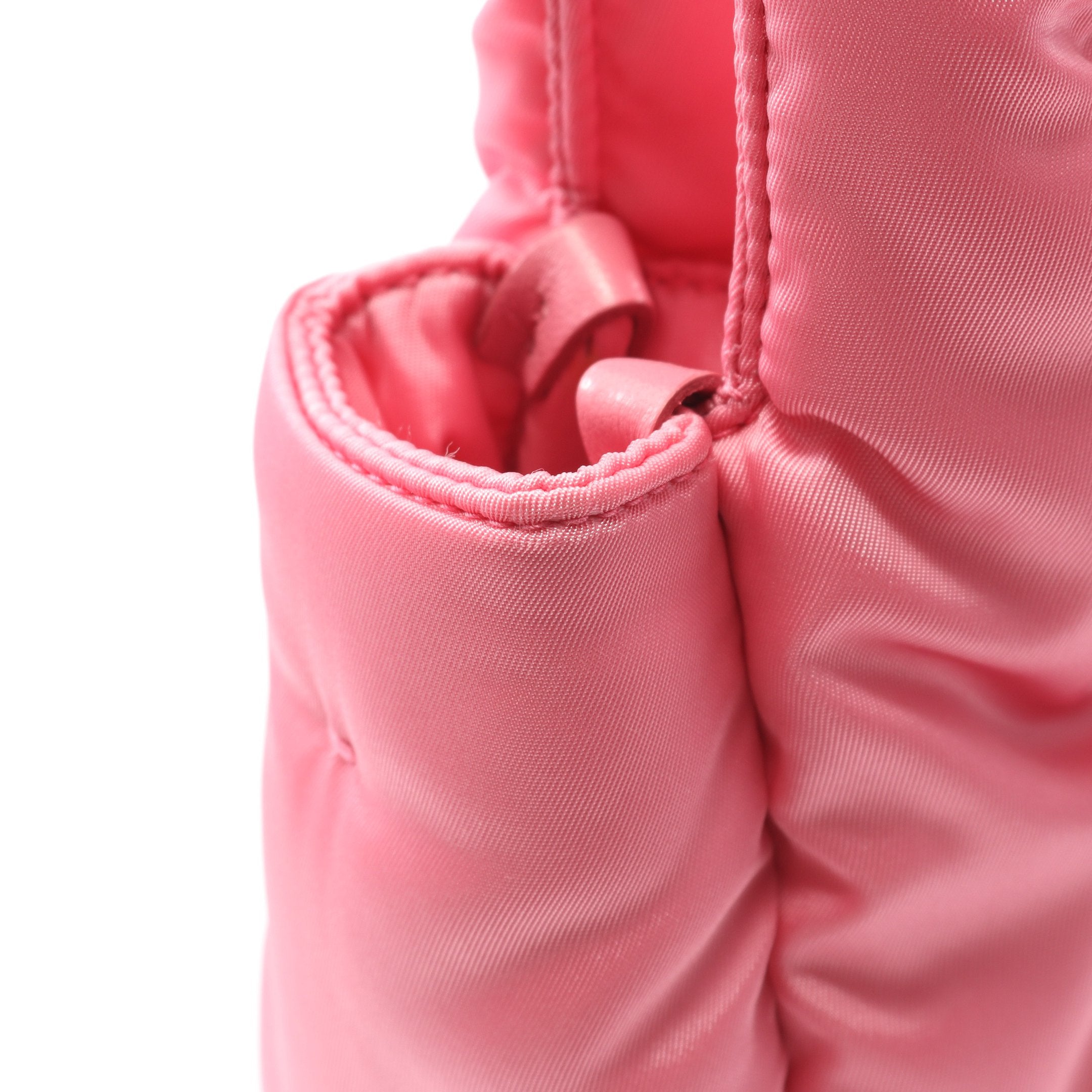 PRADA ピンク ナイロン ハンドバッグ プラダピンクバッグ PRADA ナイロン ミニハンドバッグ - メルカリ