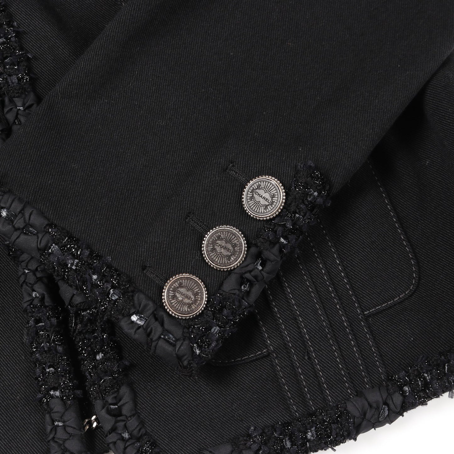 デニム ノーカラージャケット コットン ブラック ロゴボタン シャネル アウター CHANEL