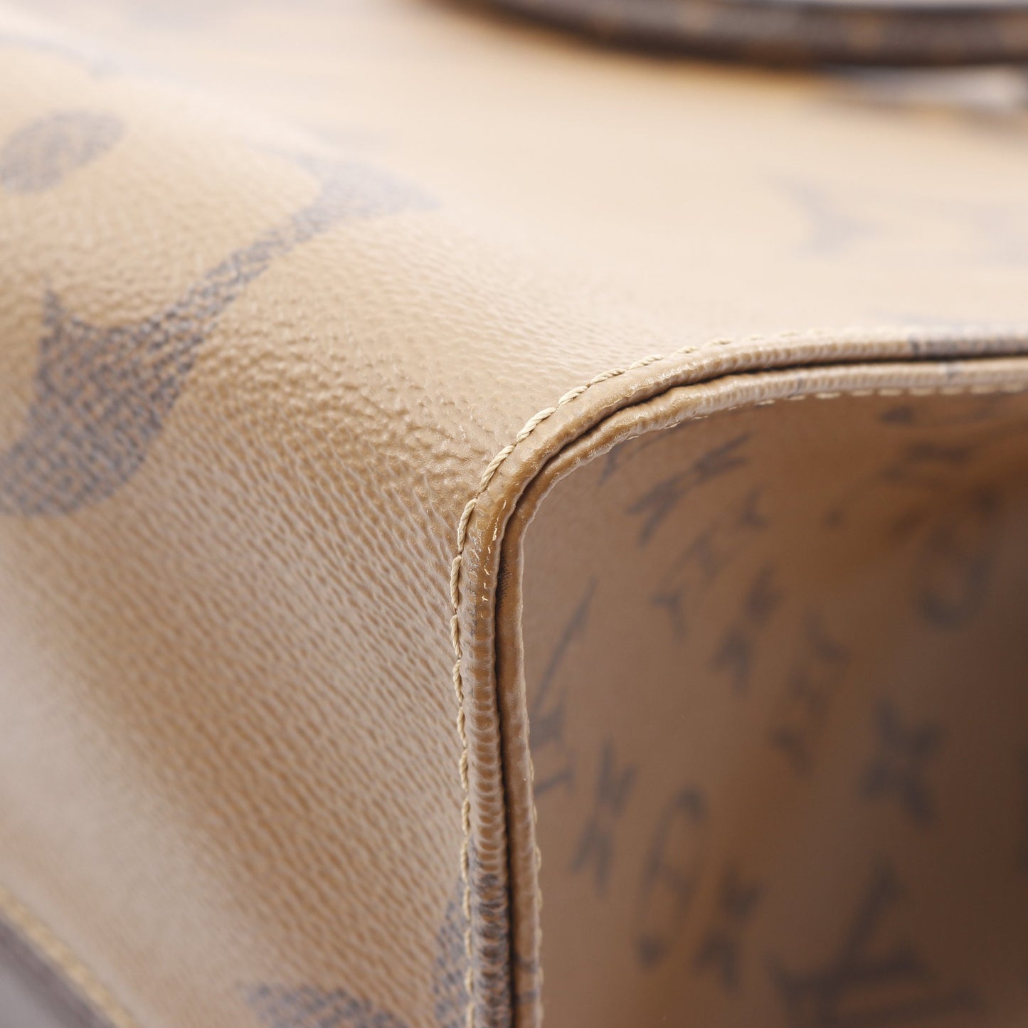 オンザゴーGM モノグラムジャイアント リバース ショルダーバッグ トートバッグ PVC ブラウン ベージュ 2WAY ルイヴィトン バッグ LOUIS VUITTON