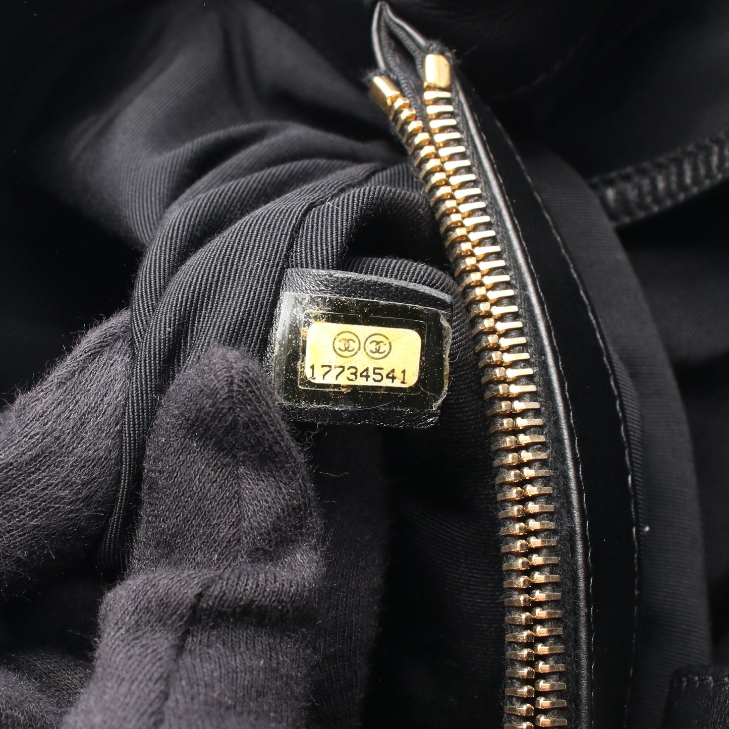 マトラッセ ココマーク チェーンショルダーバッグ レザー ブラック ゴールド金具 シャネル バッグ CHANEL