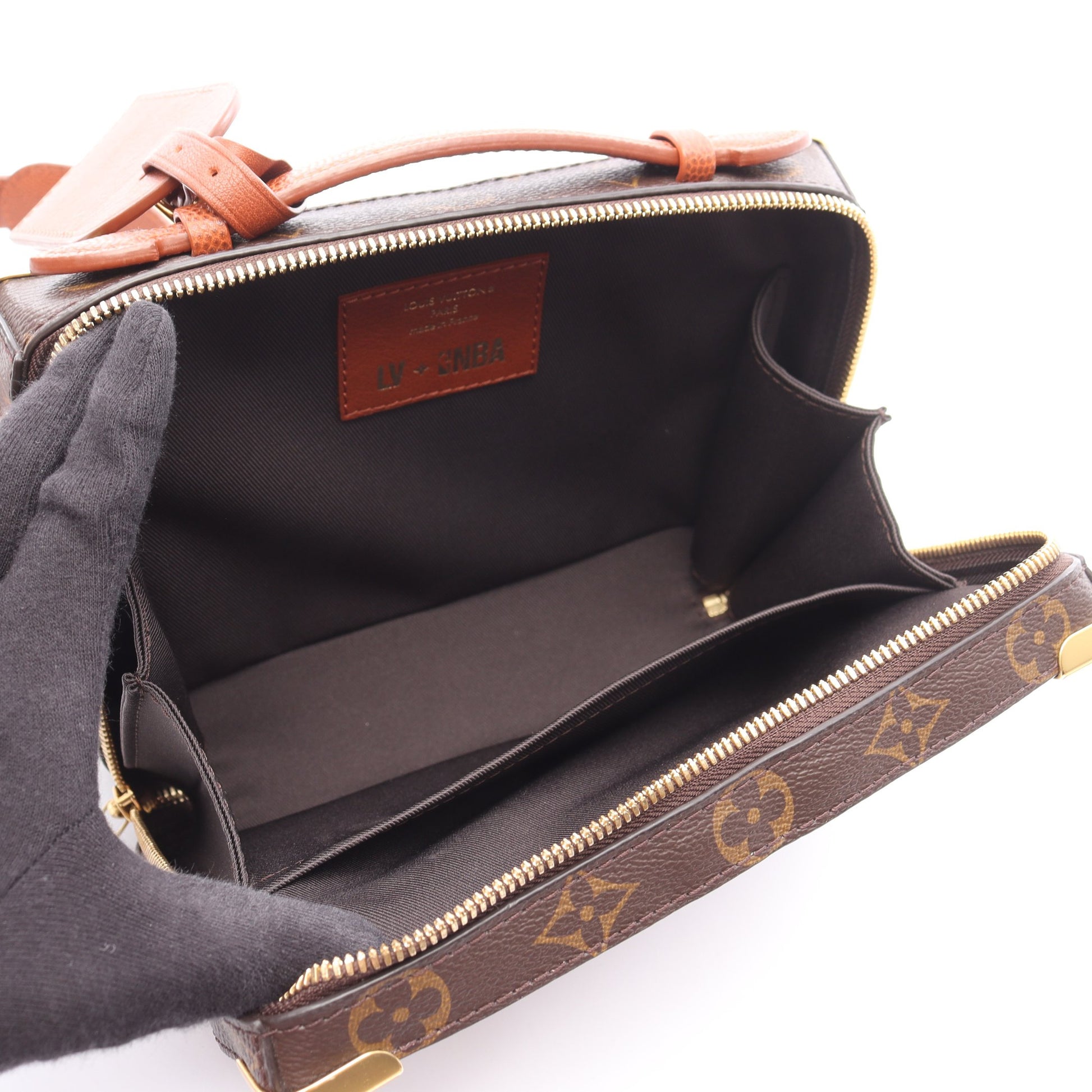LOUIS VUITTON × NBA ハンドル ソフトトランク モノグラム ハンドバッグ PVC レザー ブラウン 2WAY ルイヴィトン バッグ LOUIS VUITTON