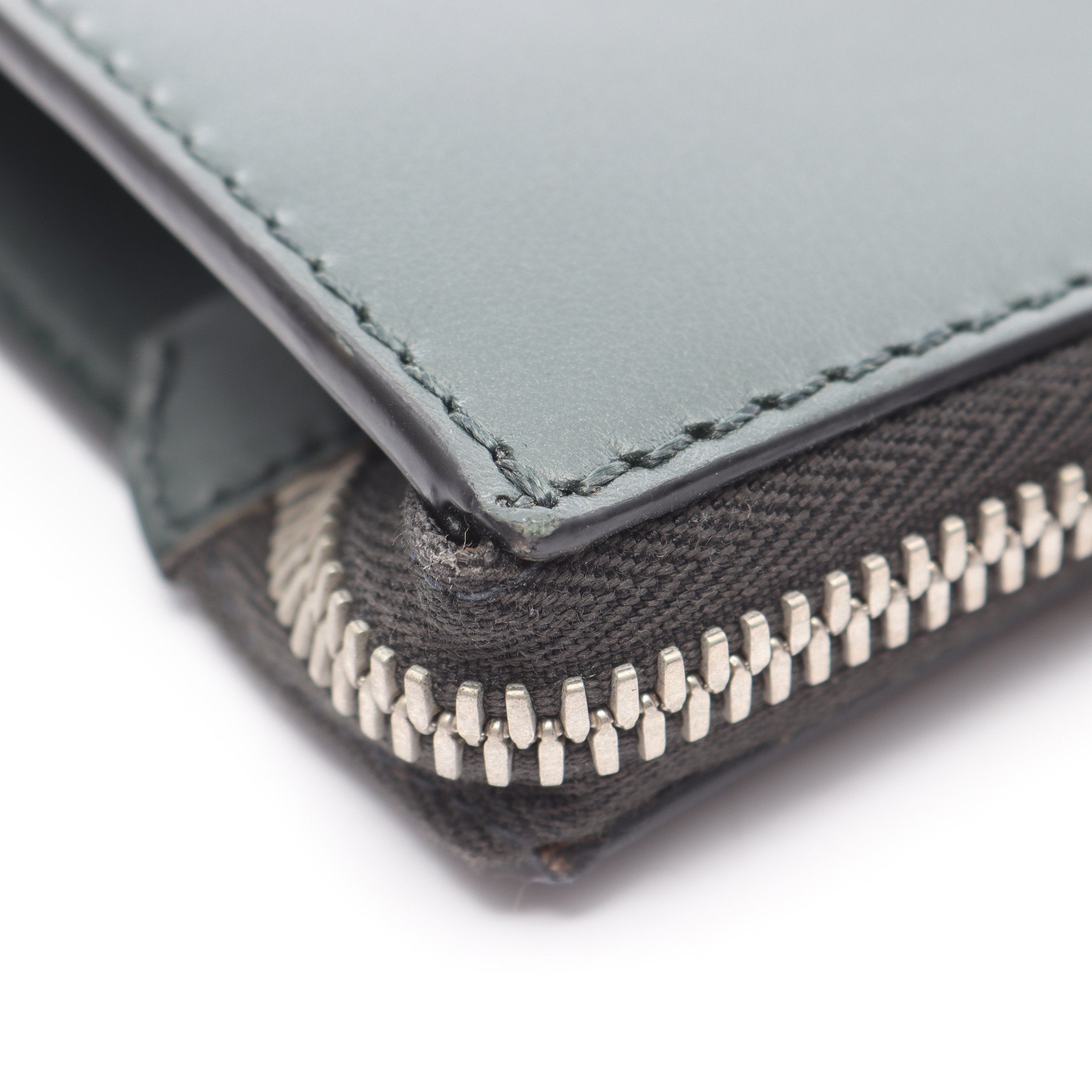 ガンチーニ クラッチバッグ レザー ダークグリーン フェラガモ ガンチーニ クラッチバッグ レザー ダークグリーン フェラガモ