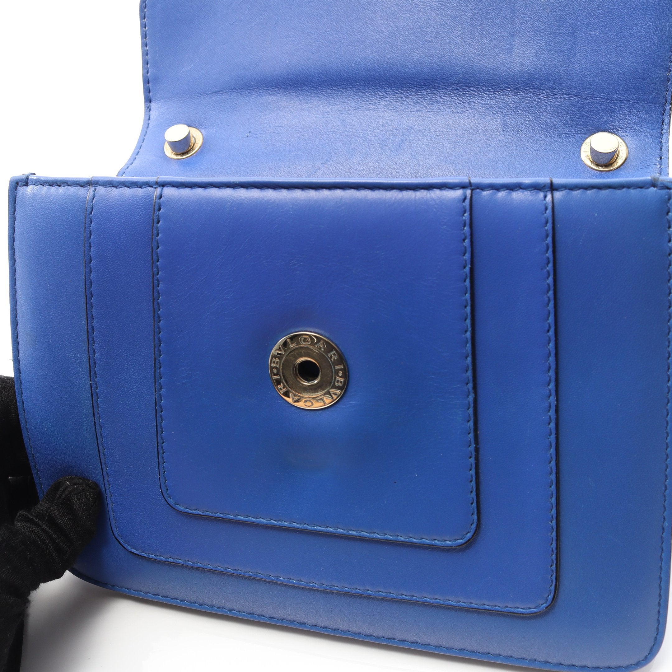 セルペンティ フォーエバー チェーンショルダーバッグ レザー ブルー