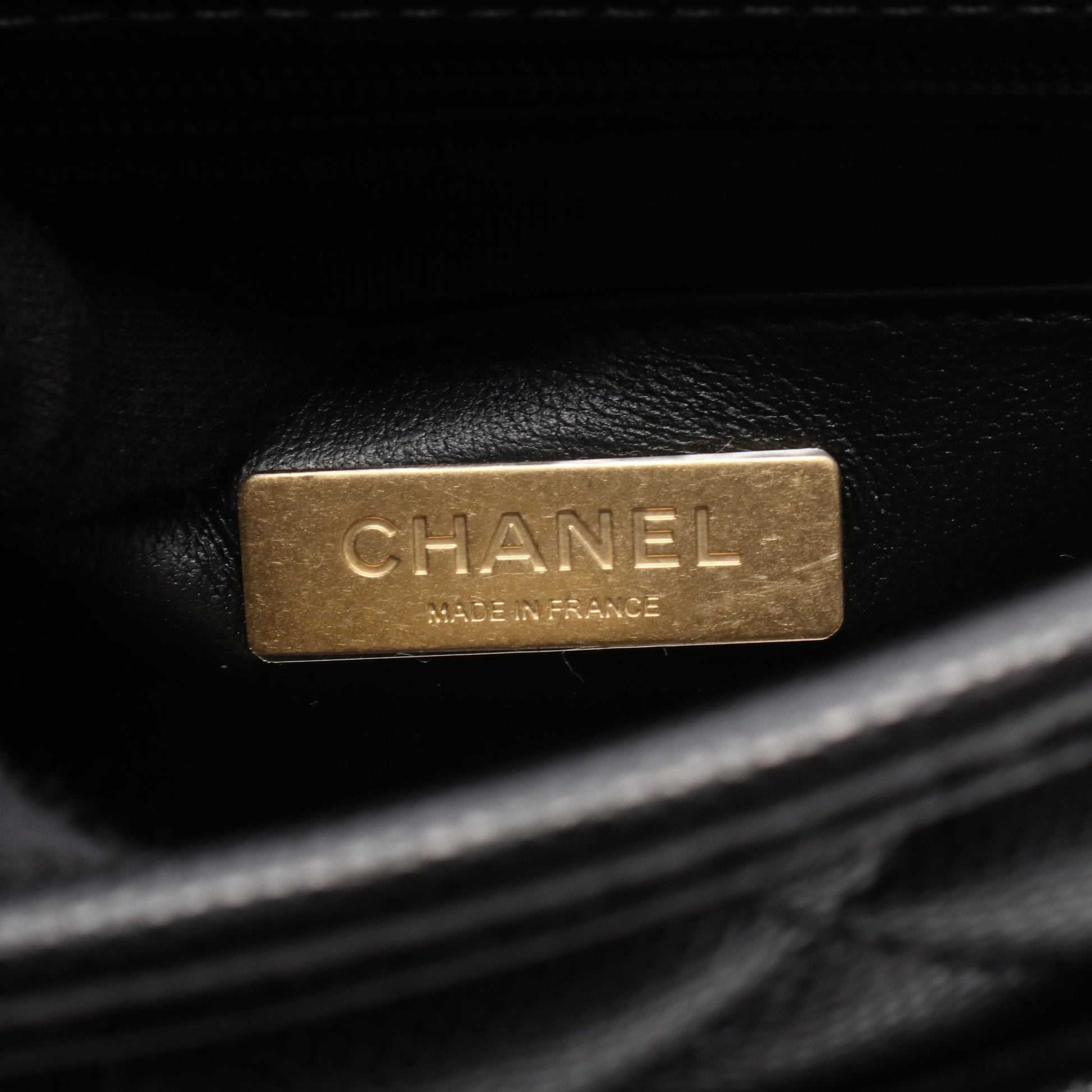 スモール トップハンドル マトラッセ チェーンショルダーバッグ キャビアスキン ブラック ゴールド金具 シャネル バッグ CHANEL