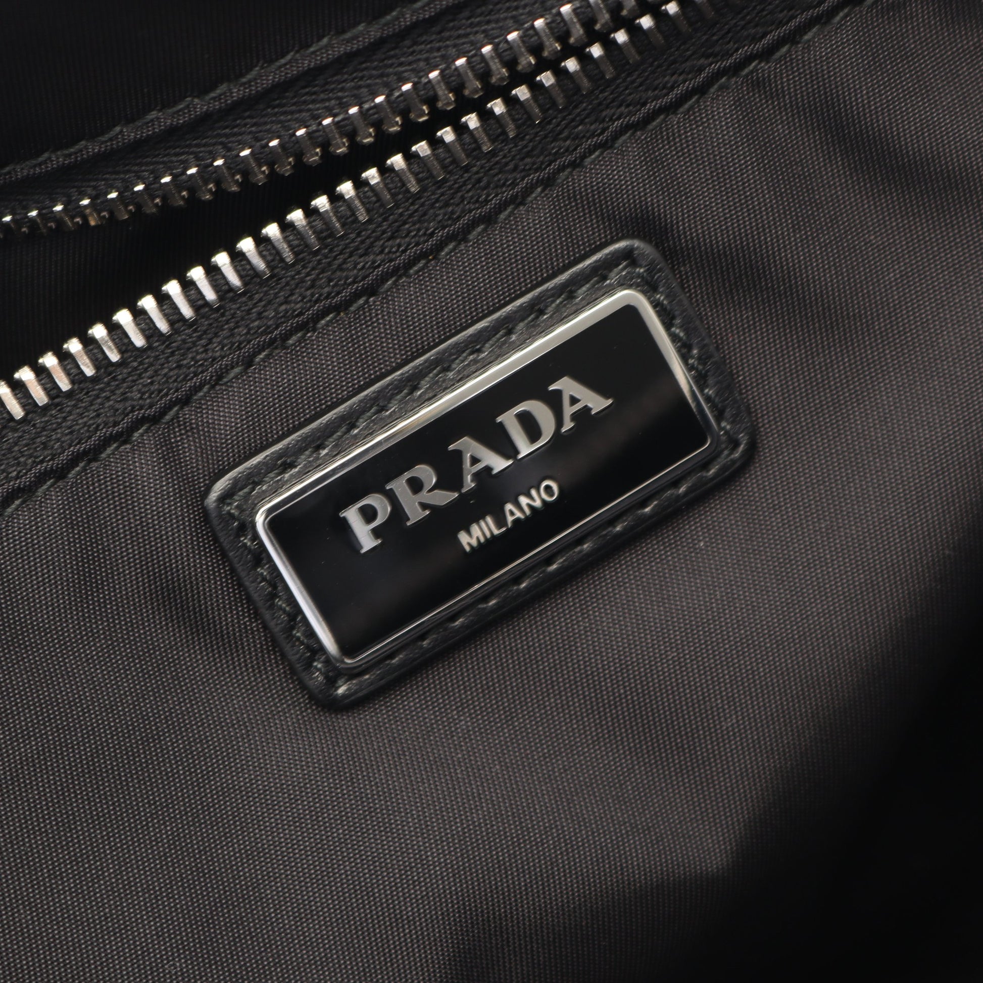 TESSUTO POCKET バックパック リュックサック ナイロン ブラック カーキグリーン プラダ バッグ PRADA