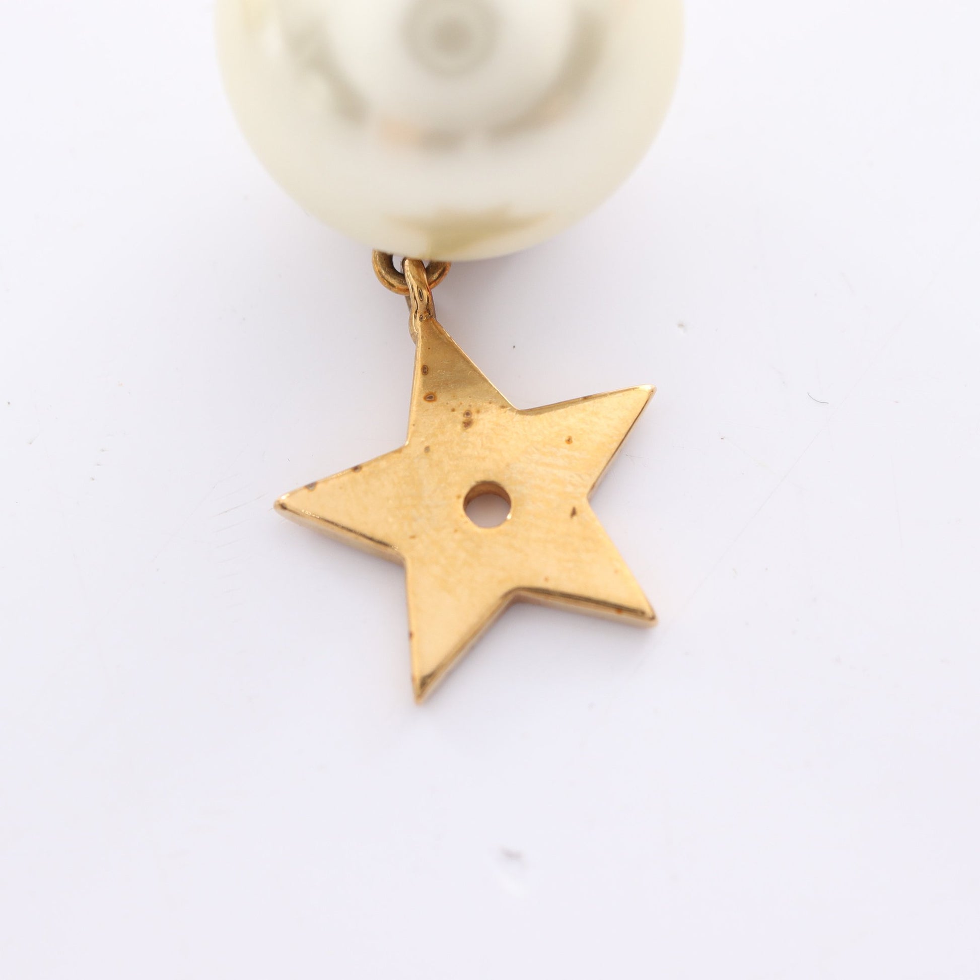トライバル CDロゴ ピアス GP フェイクパール ゴールド オフホワイト ディオール アクセサリー DIOR