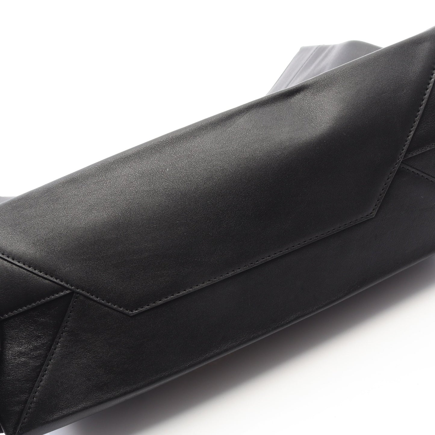 DUTY FREE ミディアム チェーンショルダーバッグ チェーントートバッグ レザー ブラック バレンシアガ バッグ BALENCIAGA