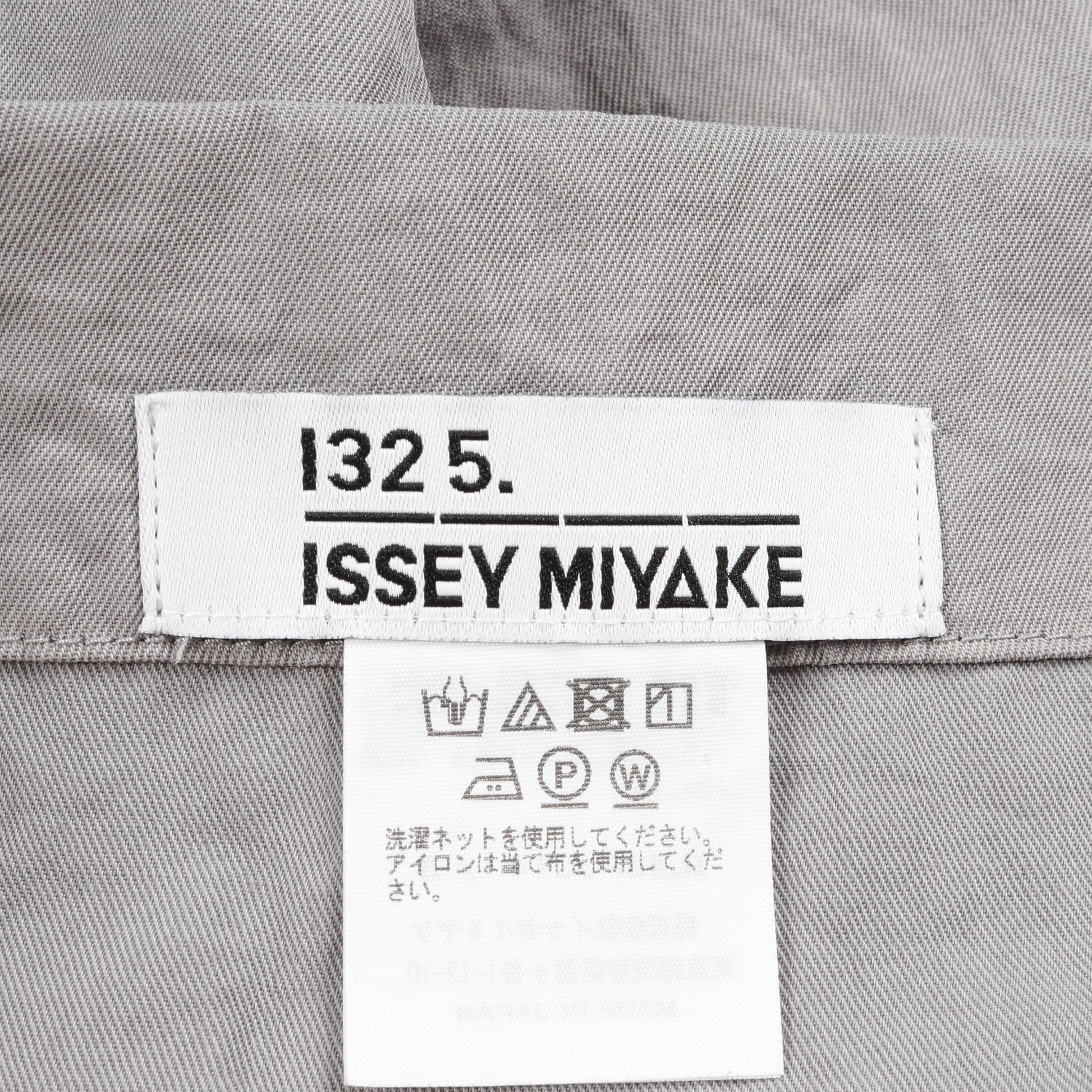 ベスト トップス コットン ライトイエロー グレー イッセイミヤケ トップス ISSEY MIYAKE