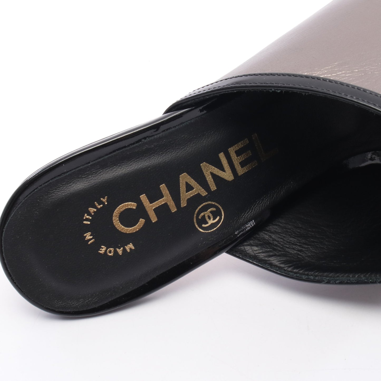 パールヒール サンダル レザー シルバー ブラック シャネル シューズ CHANEL