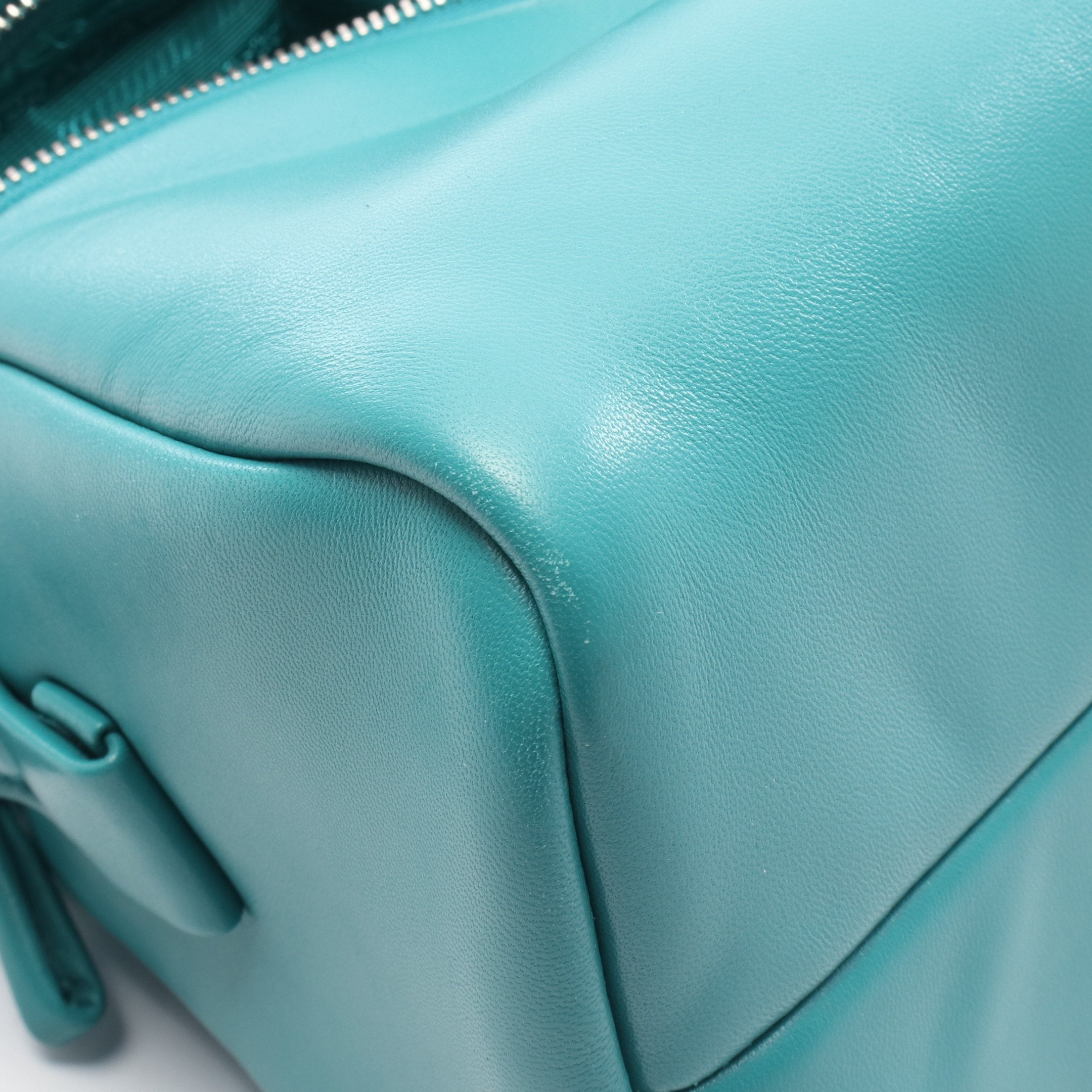 PRADA プラダ ショルダーバッグ シニョー シニョー パデッドナッパレザー ショルダーバッグ レザー ブルー