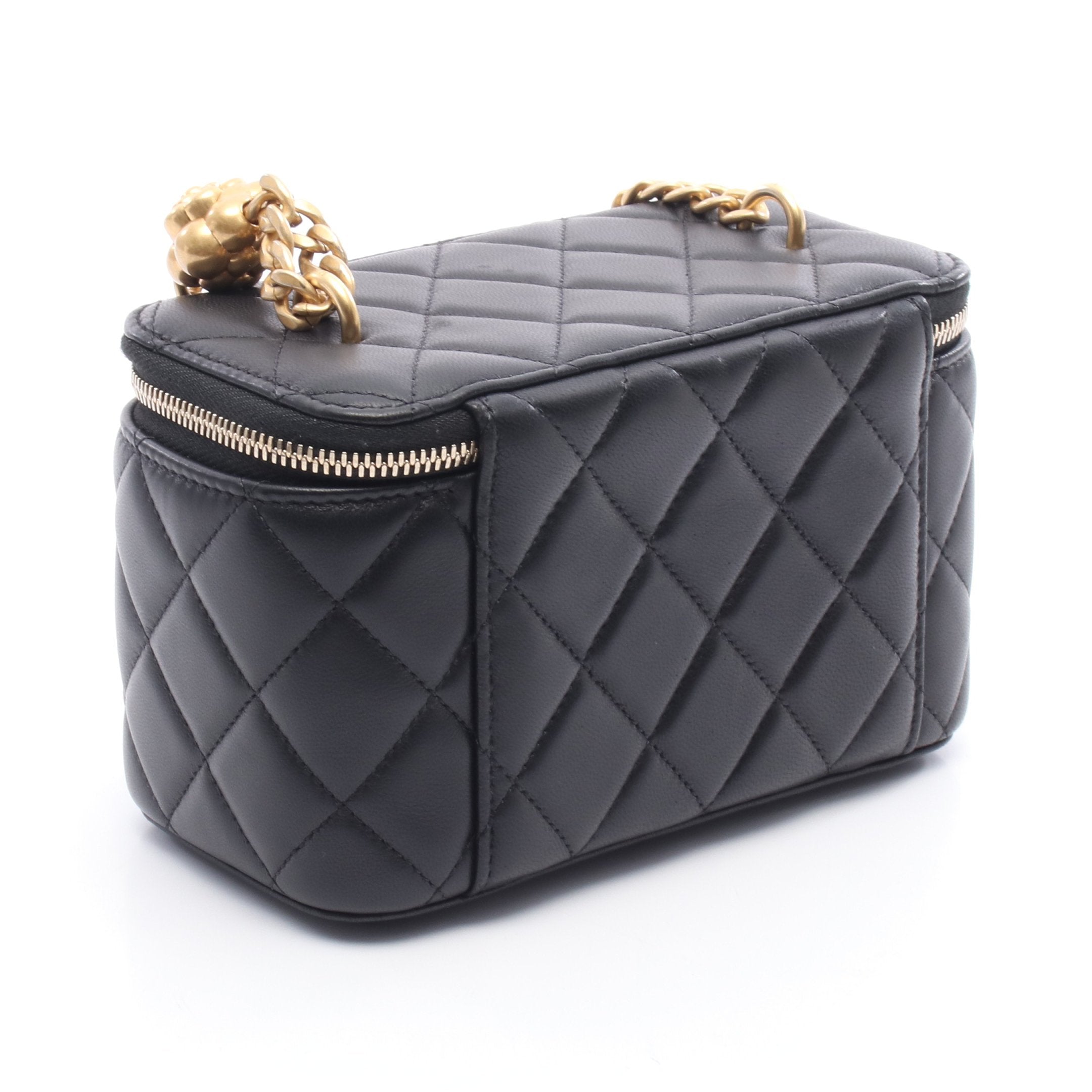 マトラッセ バニティ チェーンショルダーバッグ ラムスキン ブラック