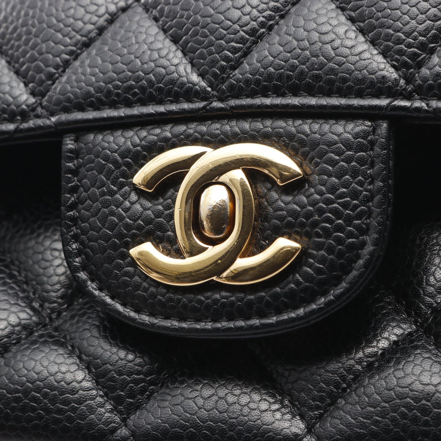マトラッセ Wフラップ Wチェーンショルダーバッグ キャビアスキン ブラック ゴールド金具 シャネル バッグ CHANEL