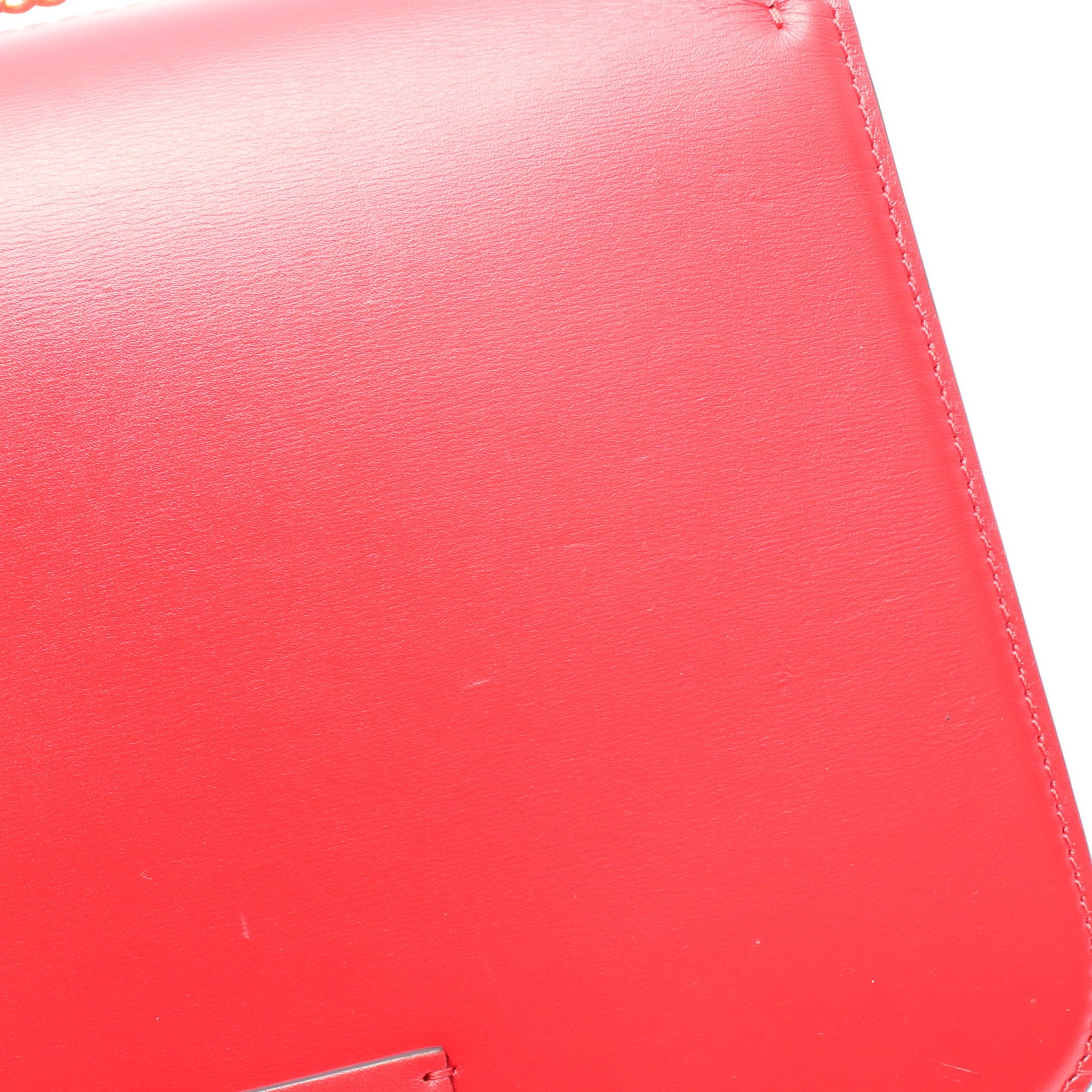 Vスリング チェーンショルダーバッグ レザー レッド ヴァレンティノ