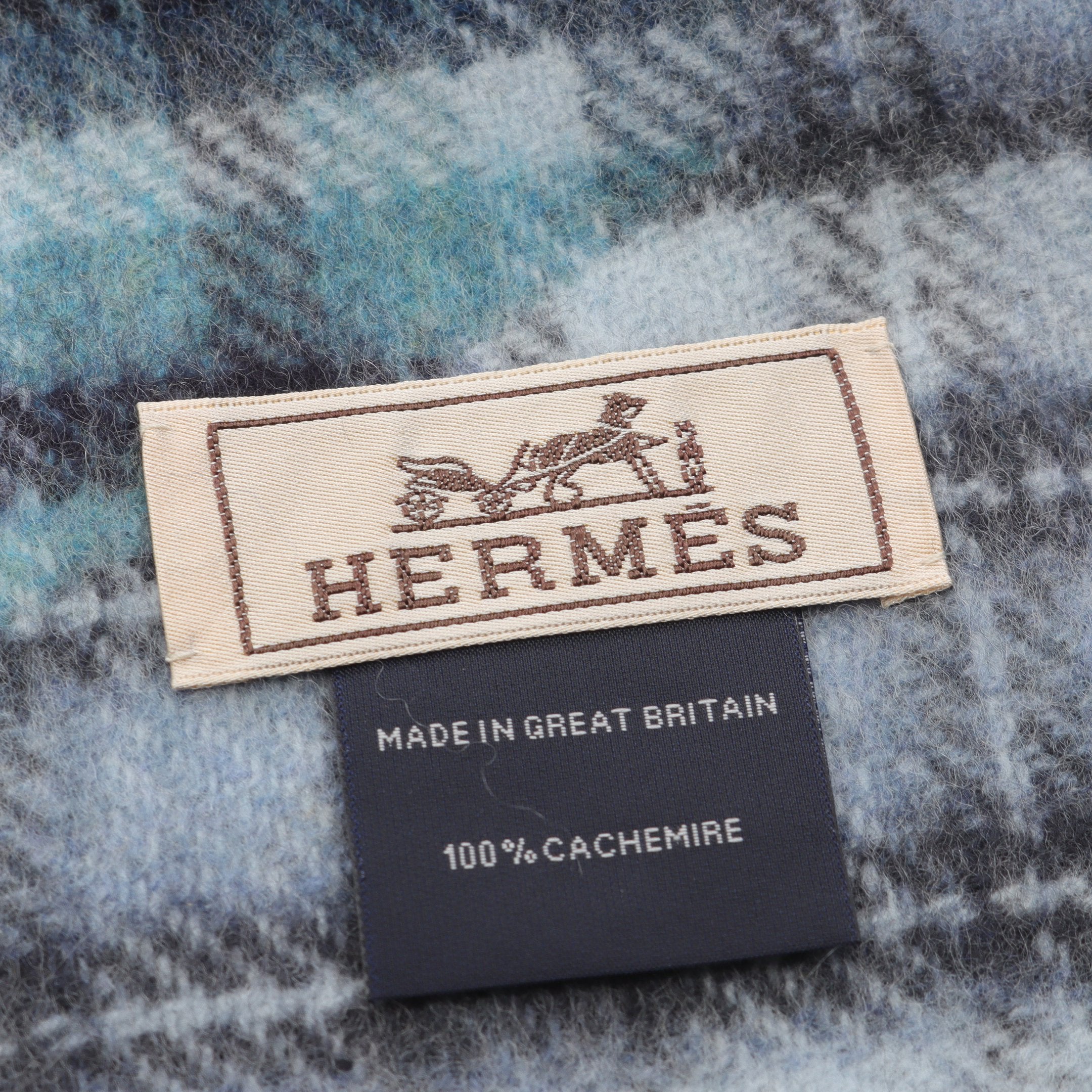 16125✨美品✨エルメス カシミヤ100%マフラー ライトブルー HERMES エルメス マフラー レクトヴェルソ ロゴ刺繍 カシミヤ100