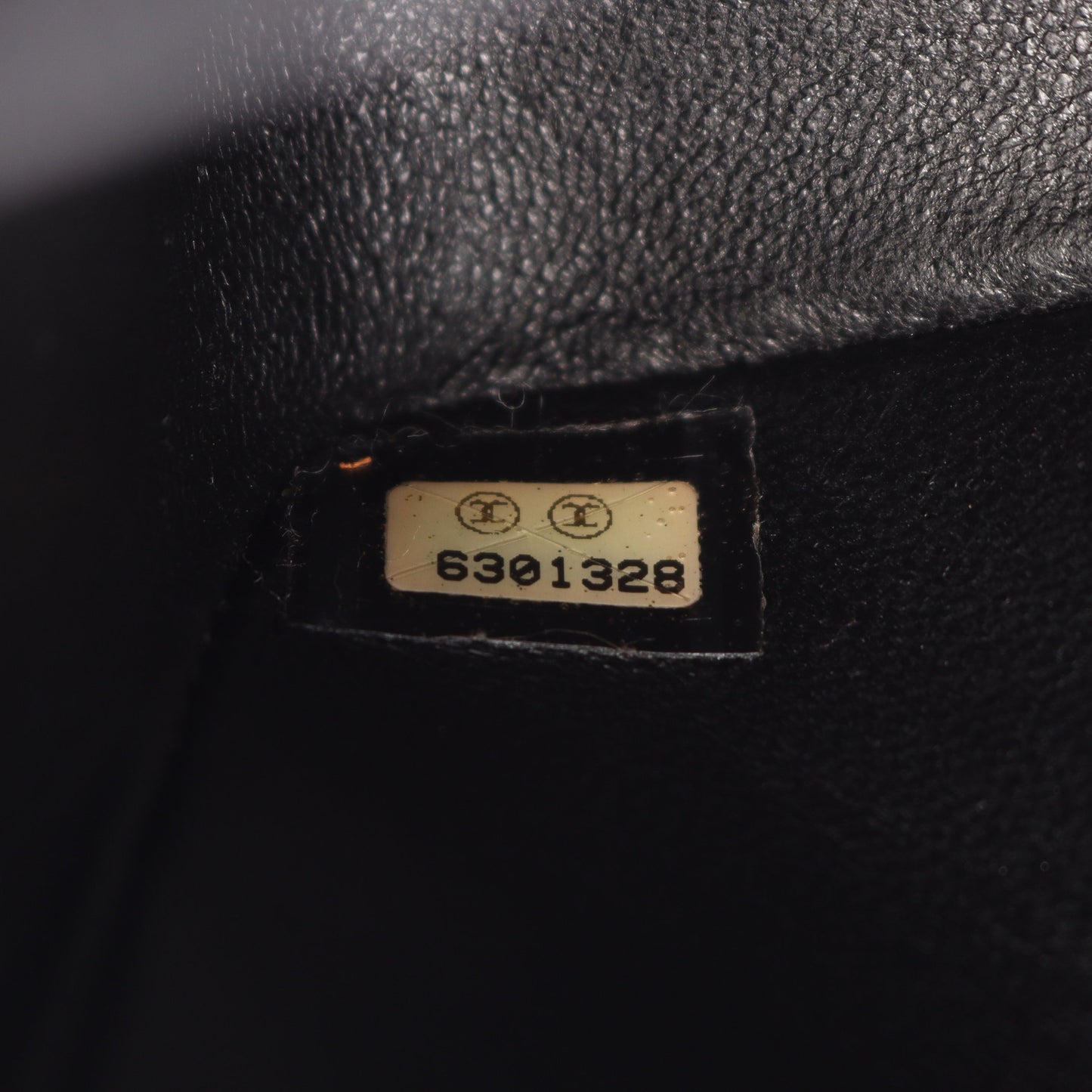 マトラッセ Wフラップ Wチェーンショルダーバッグ キャビアスキン ブラック シルバー金具 シャネル バッグ CHANEL