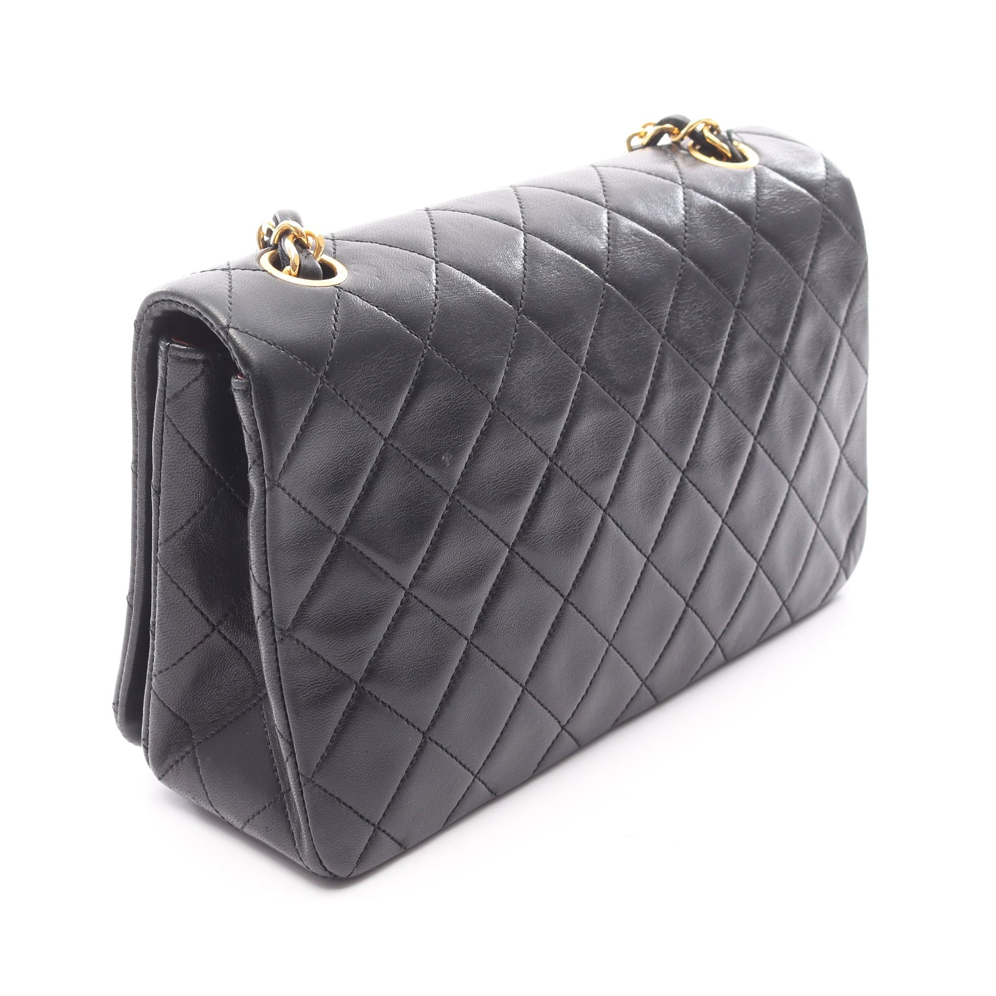 マトラッセ フルフラップ チェーンショルダーバッグ ラムスキン ブラック ゴールド金具 シャネル バッグ CHANEL