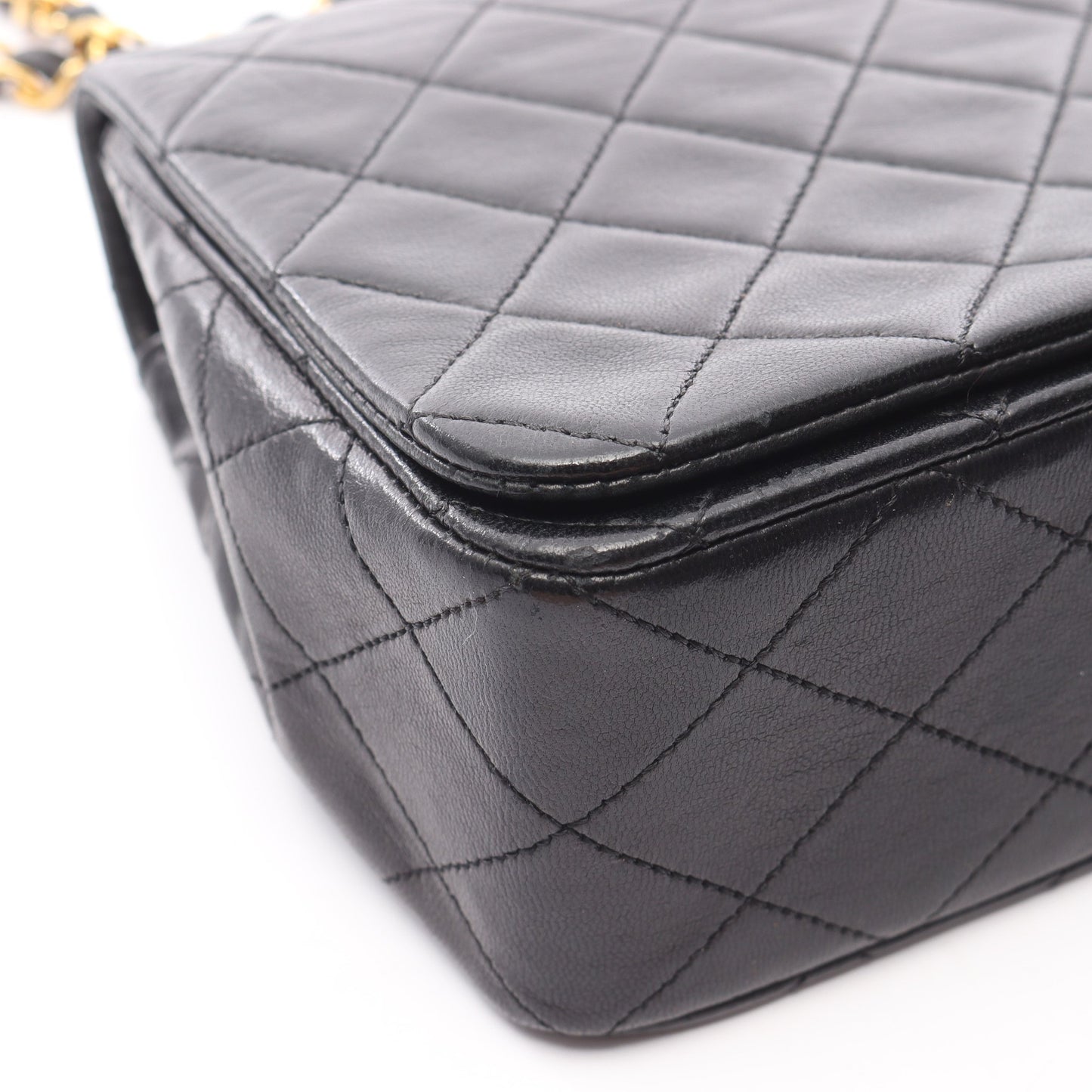 マトラッセ フルフラップ チェーンショルダーバッグ ラムスキン ブラック ゴールド金具 シャネル バッグ CHANEL