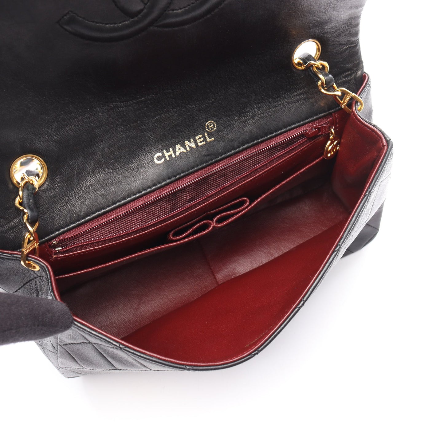 マトラッセ フルフラップ チェーンショルダーバッグ ラムスキン ブラック ゴールド金具 シャネル バッグ CHANEL