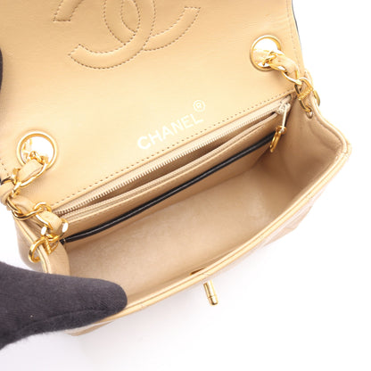 ミニマトラッセ チェーンショルダーバッグ ラムスキン ベージュ ブラック ゴールド金具 シャネル バッグ CHANEL