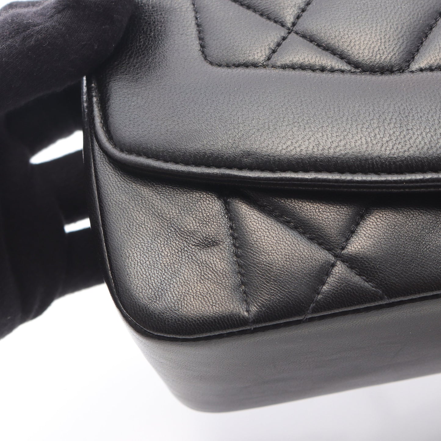 マトラッセ ダイアナフラップ チェーンショルダーバッグ ラムスキン ブラック ゴールド金具 シャネル バッグ CHANEL