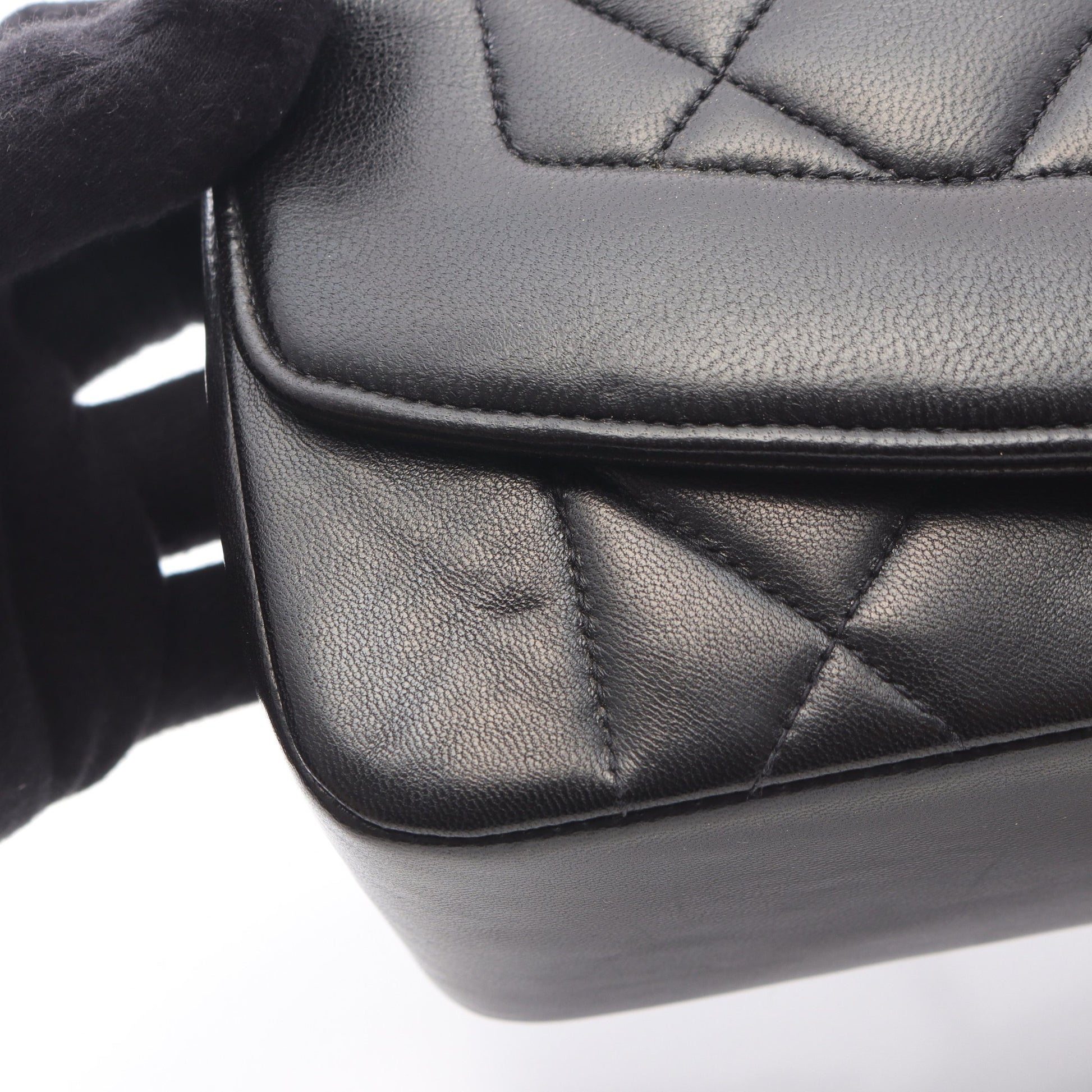 マトラッセ ダイアナフラップ チェーンショルダーバッグ ラムスキン ブラック ゴールド金具 シャネル バッグ CHANEL