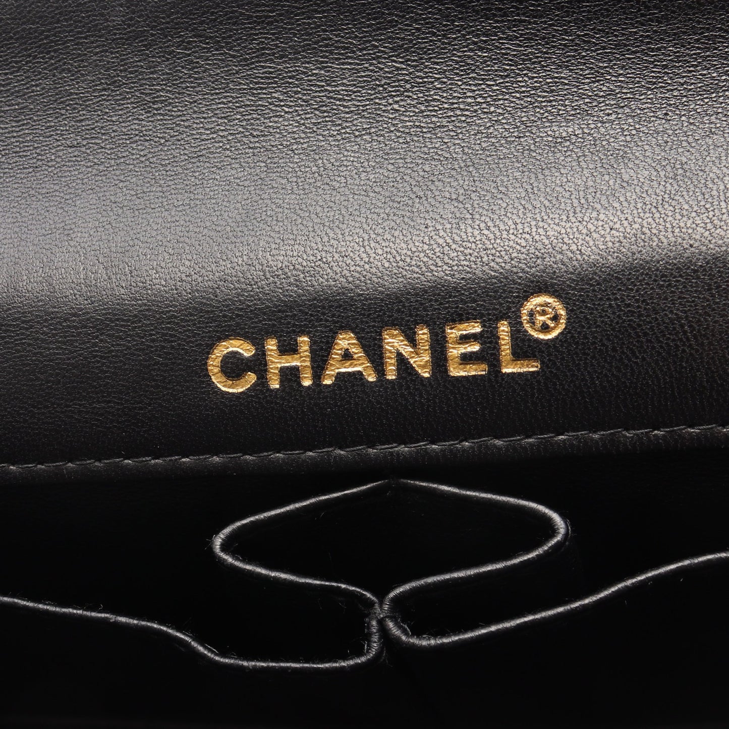 チョコバー チェーンショルダーバッグ ラムスキン ブラック ゴールド金具 シャネル バッグ CHANEL