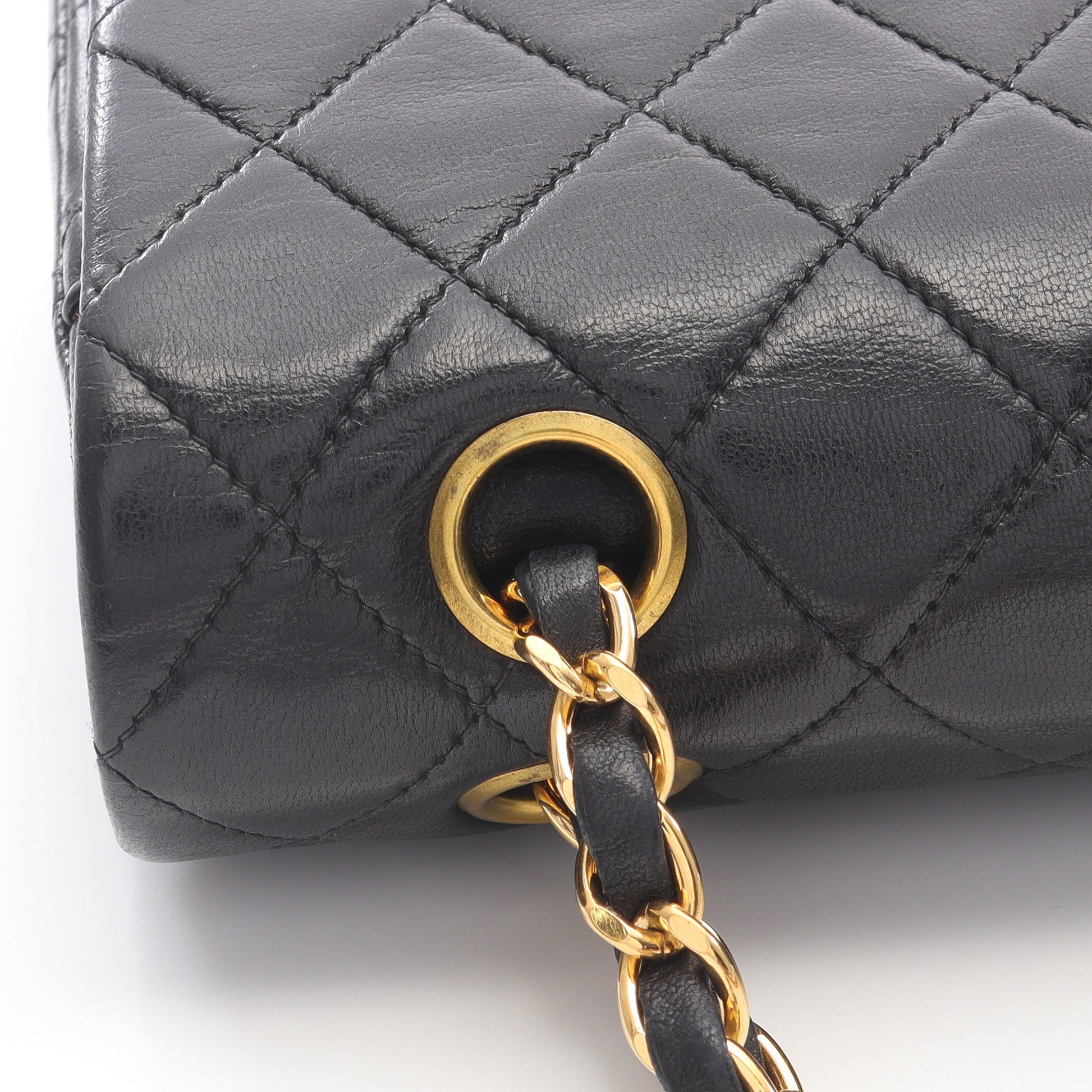 マトラッセ Wフラップ Wチェーンショルダーバッグ ラムスキン ブラック ゴールド金具 シャネル バッグ CHANEL