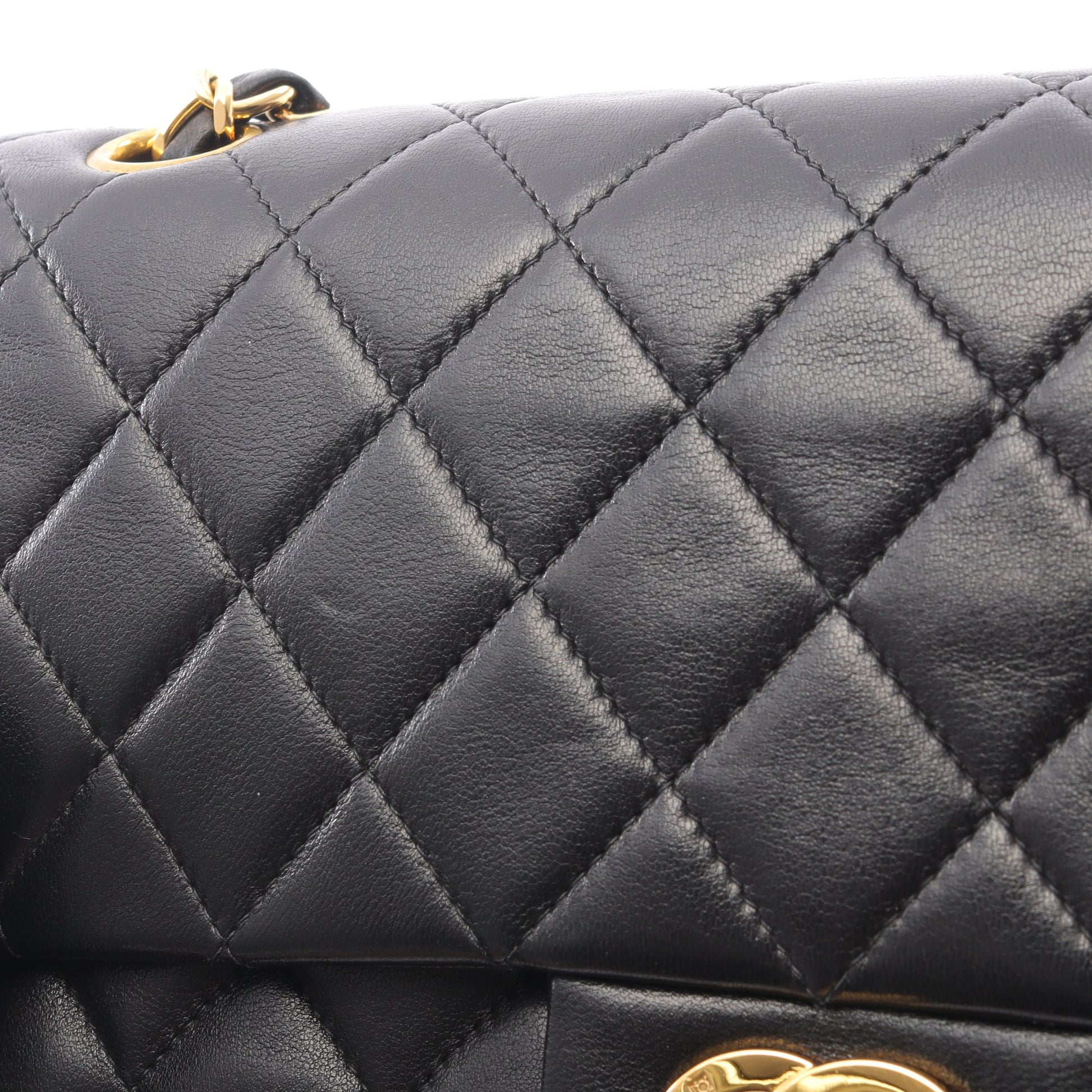 マトラッセ Wフラップ Wチェーンショルダーバッグ ラムスキン ブラック ゴールド金具 シャネル バッグ CHANEL