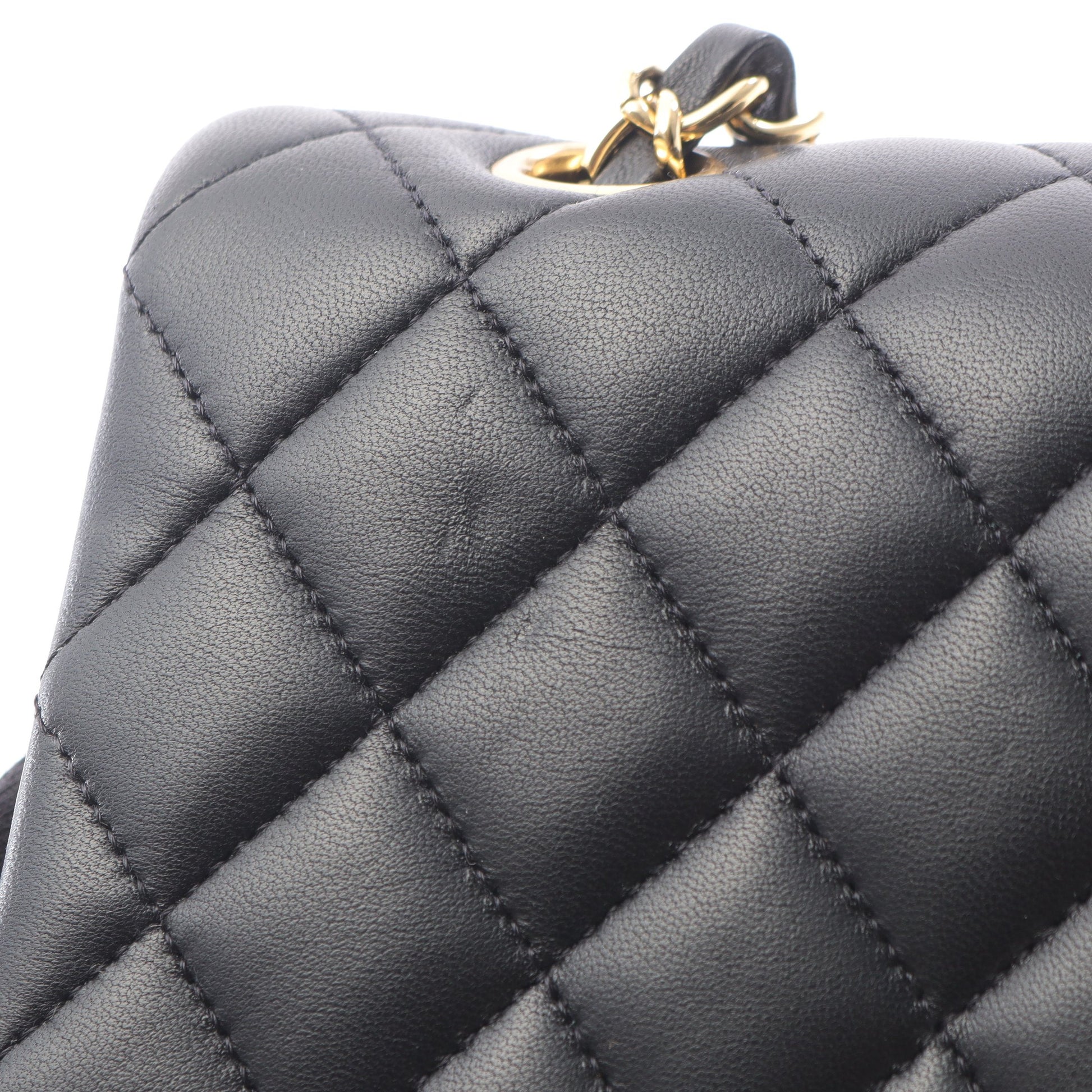 マトラッセ Wフラップ Wチェーンショルダーバッグ ラムスキン ブラック ゴールド金具 シャネル バッグ CHANEL