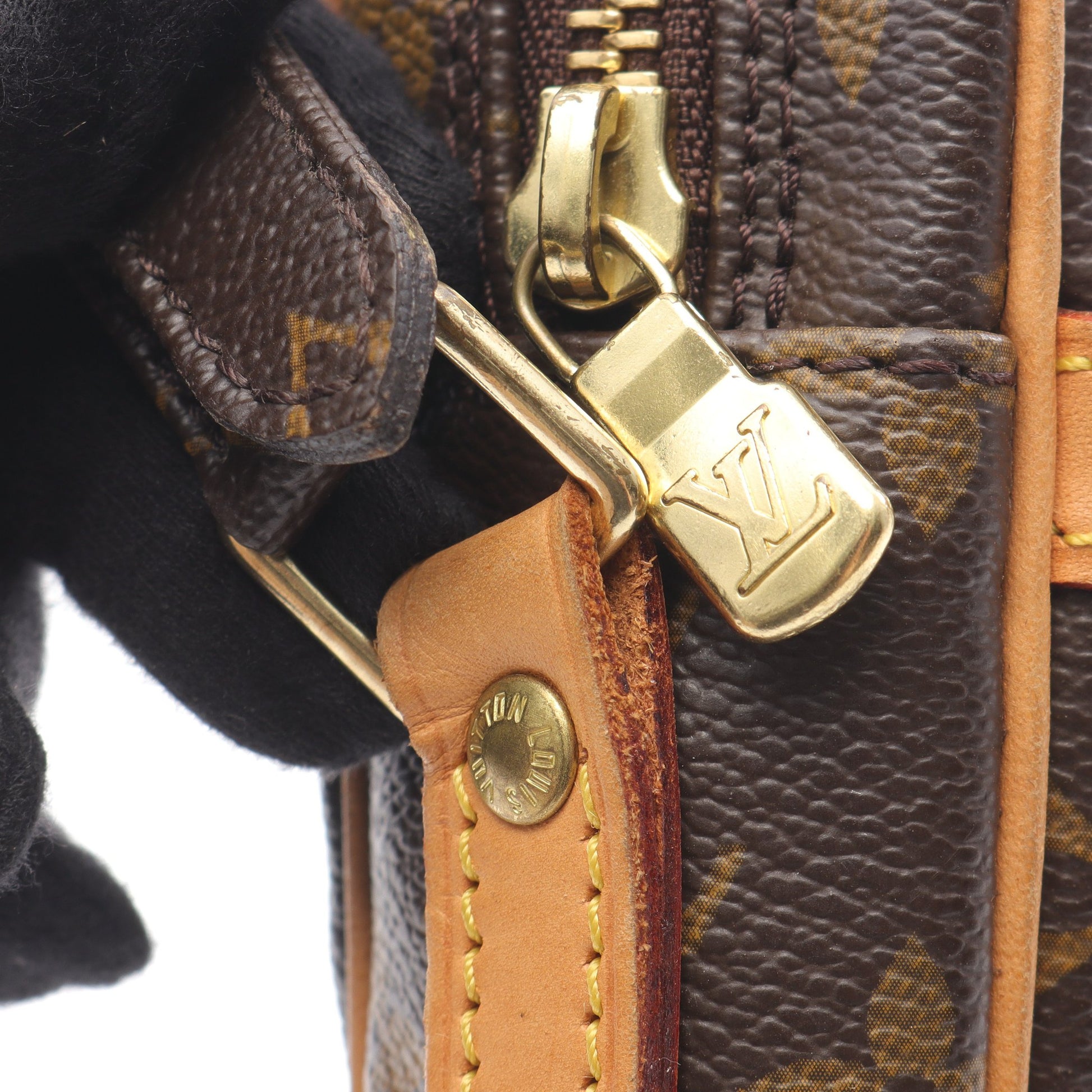ダヌーブ モノグラム ショルダーバッグ PVC レザー ブラウン ルイヴィトン バッグ LOUIS VUITTON