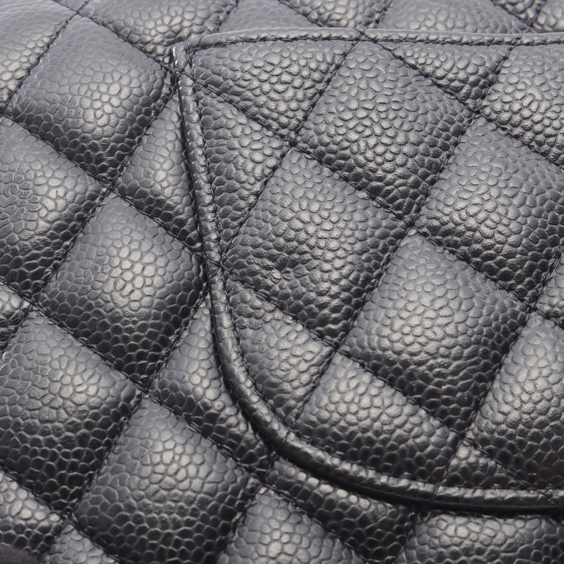 マトラッセ Wフラップ Wチェーンショルダーバッグ キャビアスキン ブラック シルバー金具 シャネル バッグ CHANEL