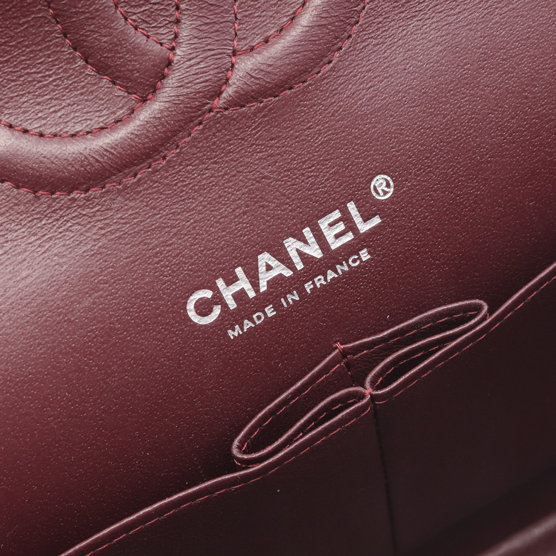 マトラッセ Wフラップ Wチェーンショルダーバッグ キャビアスキン ブラック シルバー金具 シャネル バッグ CHANEL