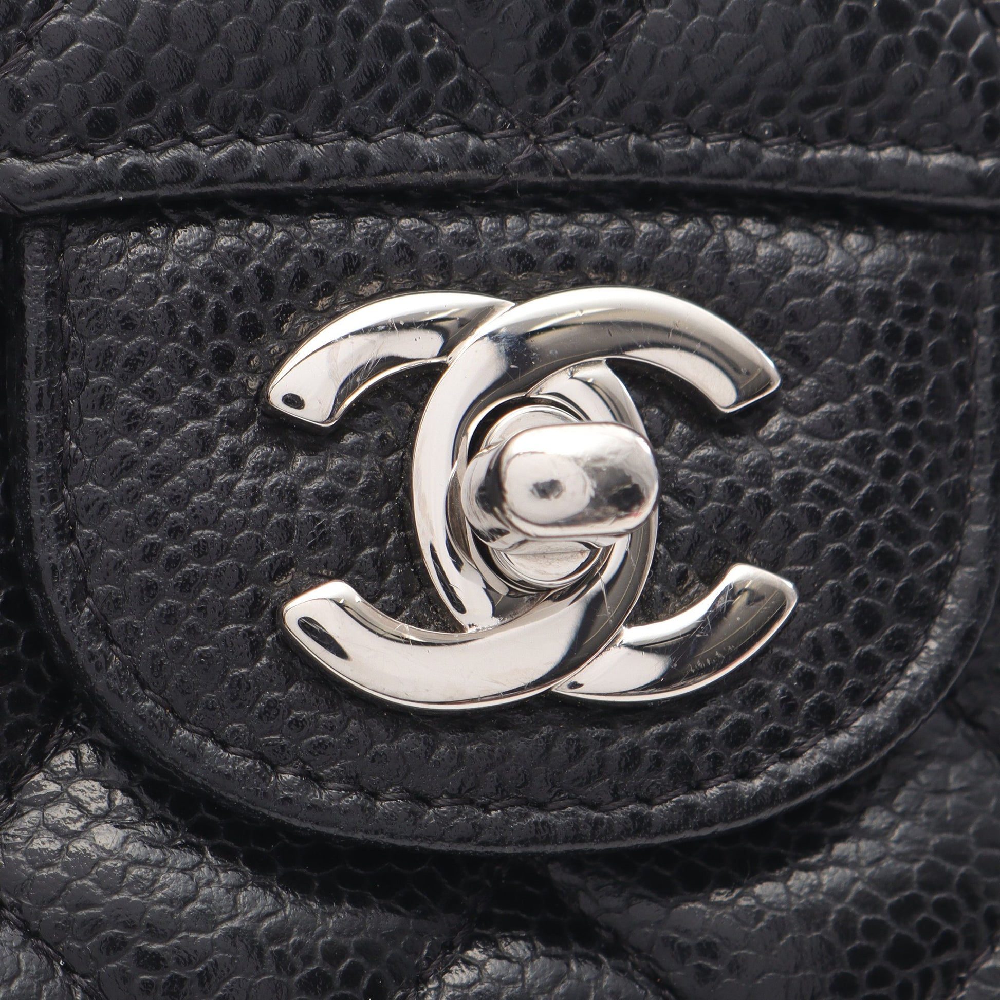 マトラッセ Wフラップ Wチェーンショルダーバッグ キャビアスキン ブラック シルバー金具 シャネル バッグ CHANEL