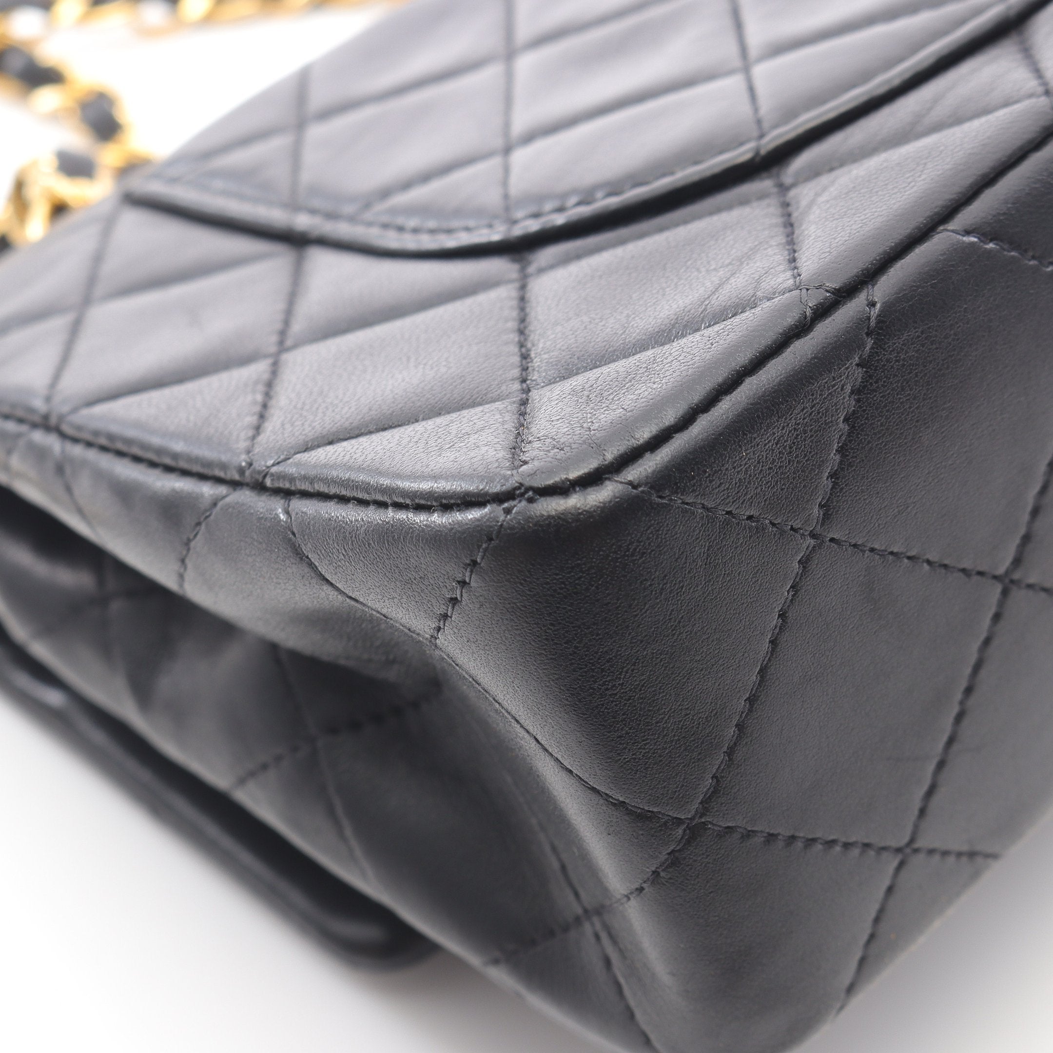 マトラッセ Wフラップ Wチェーンショルダーバッグ ラムスキン ブラック