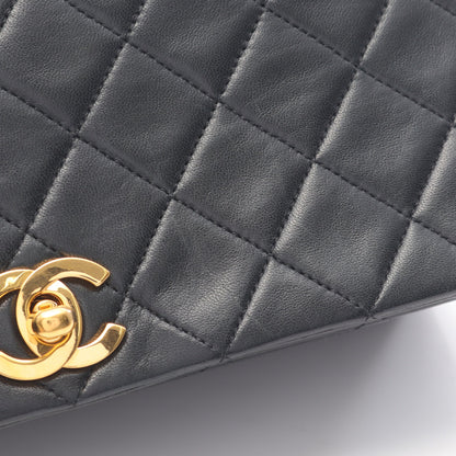 マトラッセ フルフラップ チェーンショルダーバッグ ラムスキン ブラック ゴールド金具 シャネル バッグ CHANEL