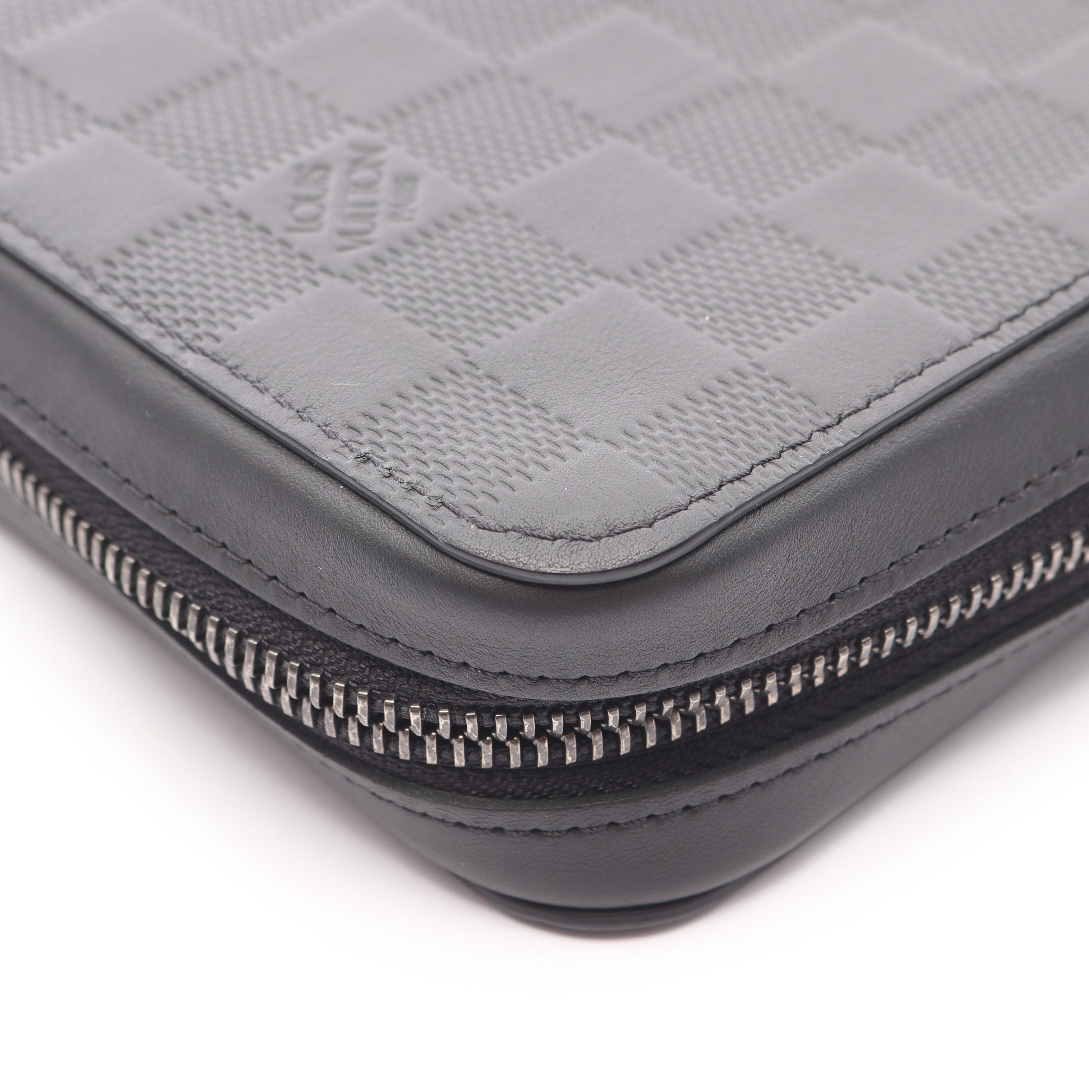 ジッピーXL ダミエアンフィニ オニキス ラウンドファスナー長財布