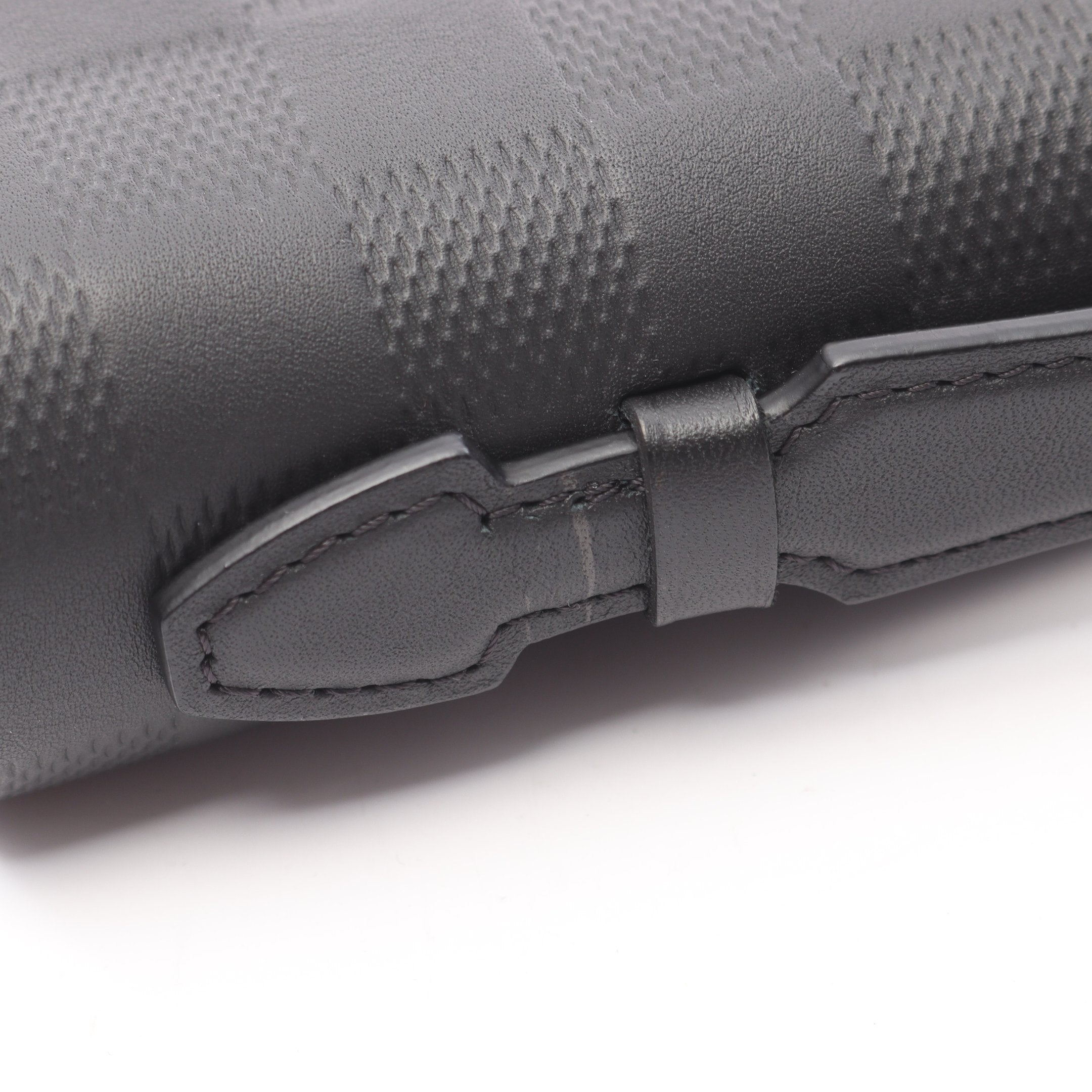 ジッピーXL ダミエアンフィニ オニキス ラウンドファスナー長財布