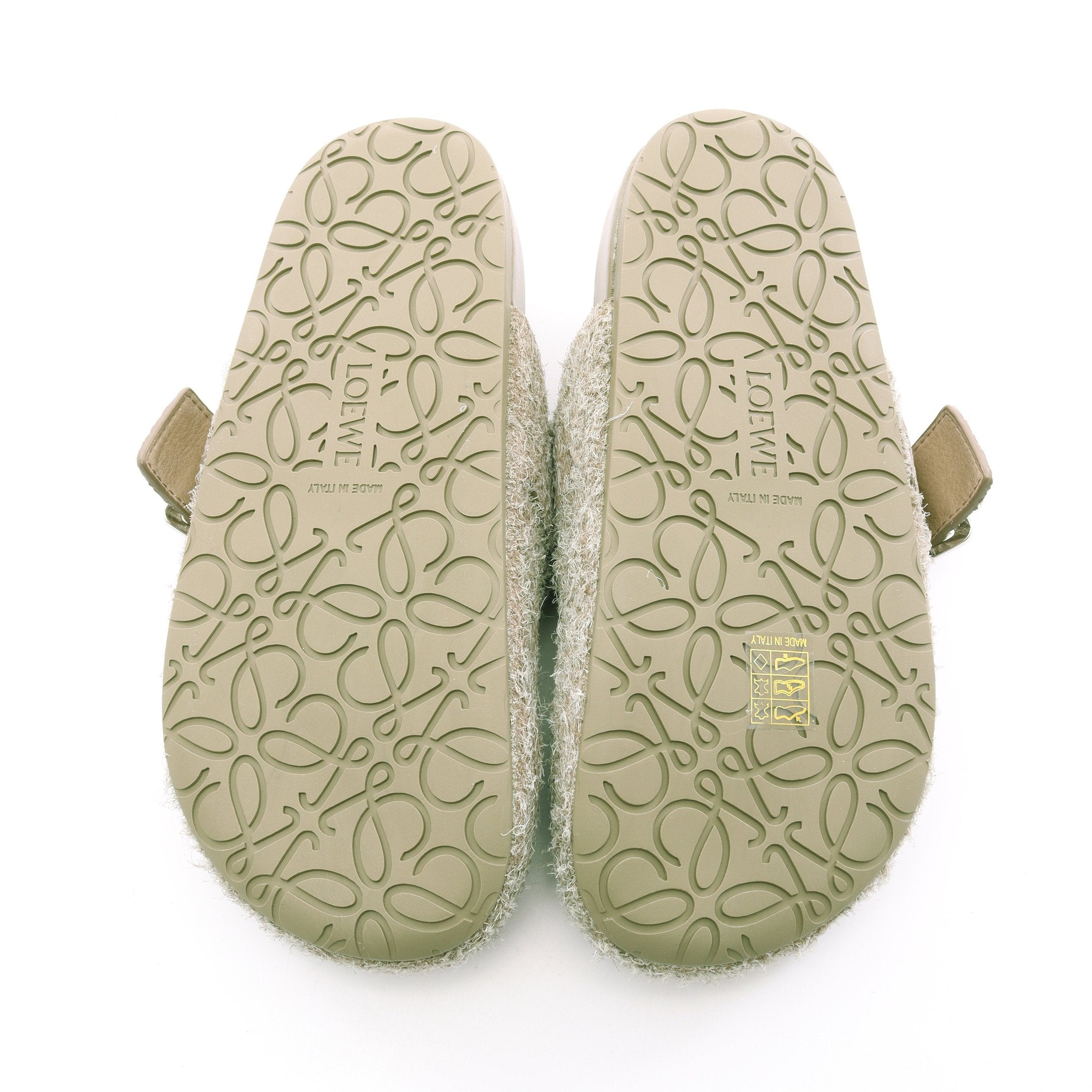 イーズ バックル ミュール サンダル ブラッシュドスエード カーキ