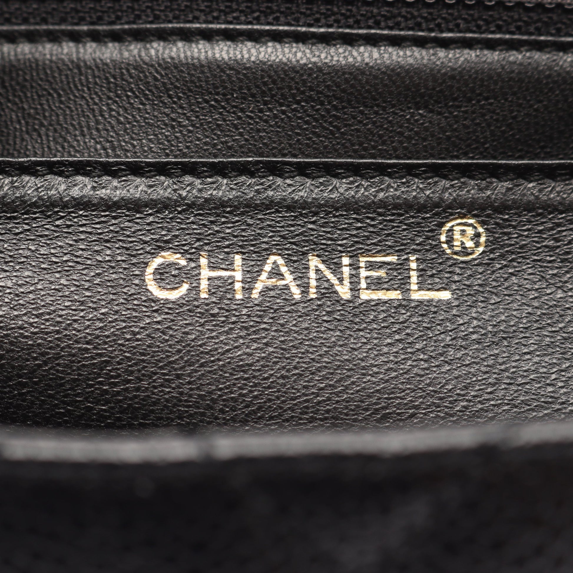 マトラッセ トップハンドル ハンドバッグ キャビアスキン ブラック ゴールド金具 シャネル バッグ CHANEL