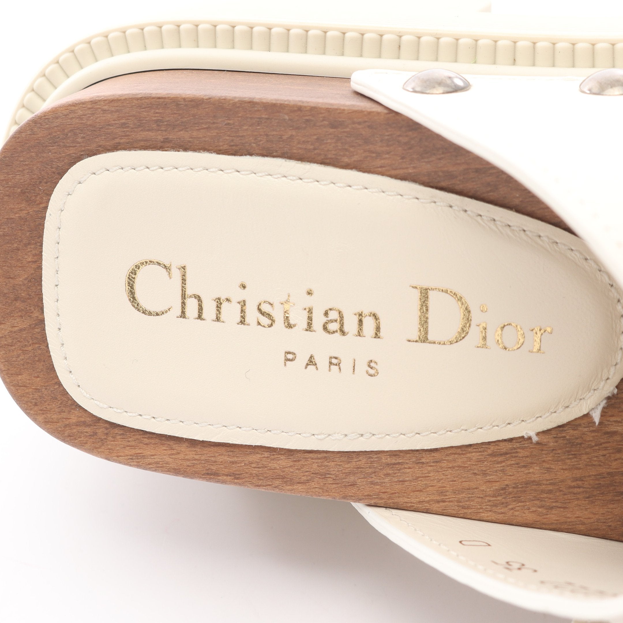 【未使用品】Dior ホワイトレザーサンダル ヒール付き 23cm Dior - ディオール Dior サンダル 靴 キャンバス レディース