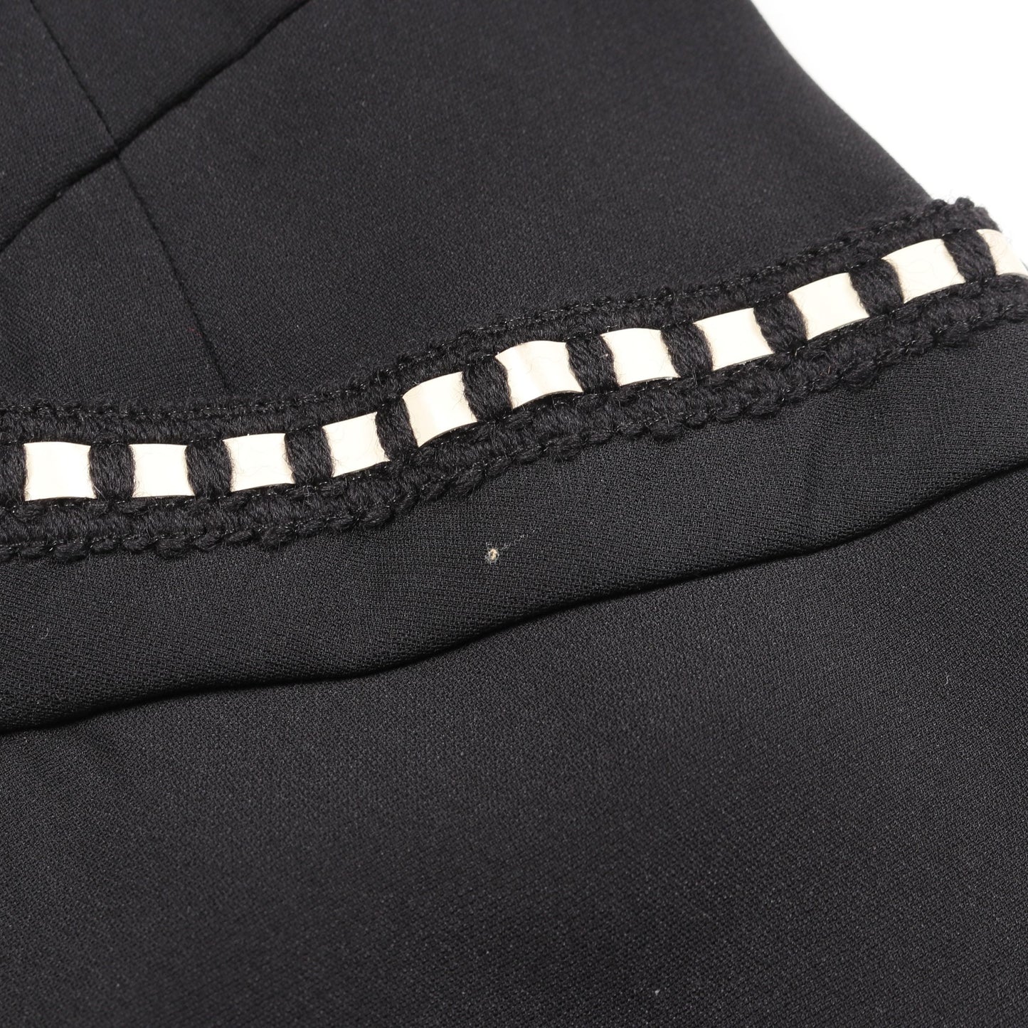 カメリアボタン ノーカラージャケット セットアップ スカートスーツ ウール シルク ブラック シャネル スーツ CHANEL