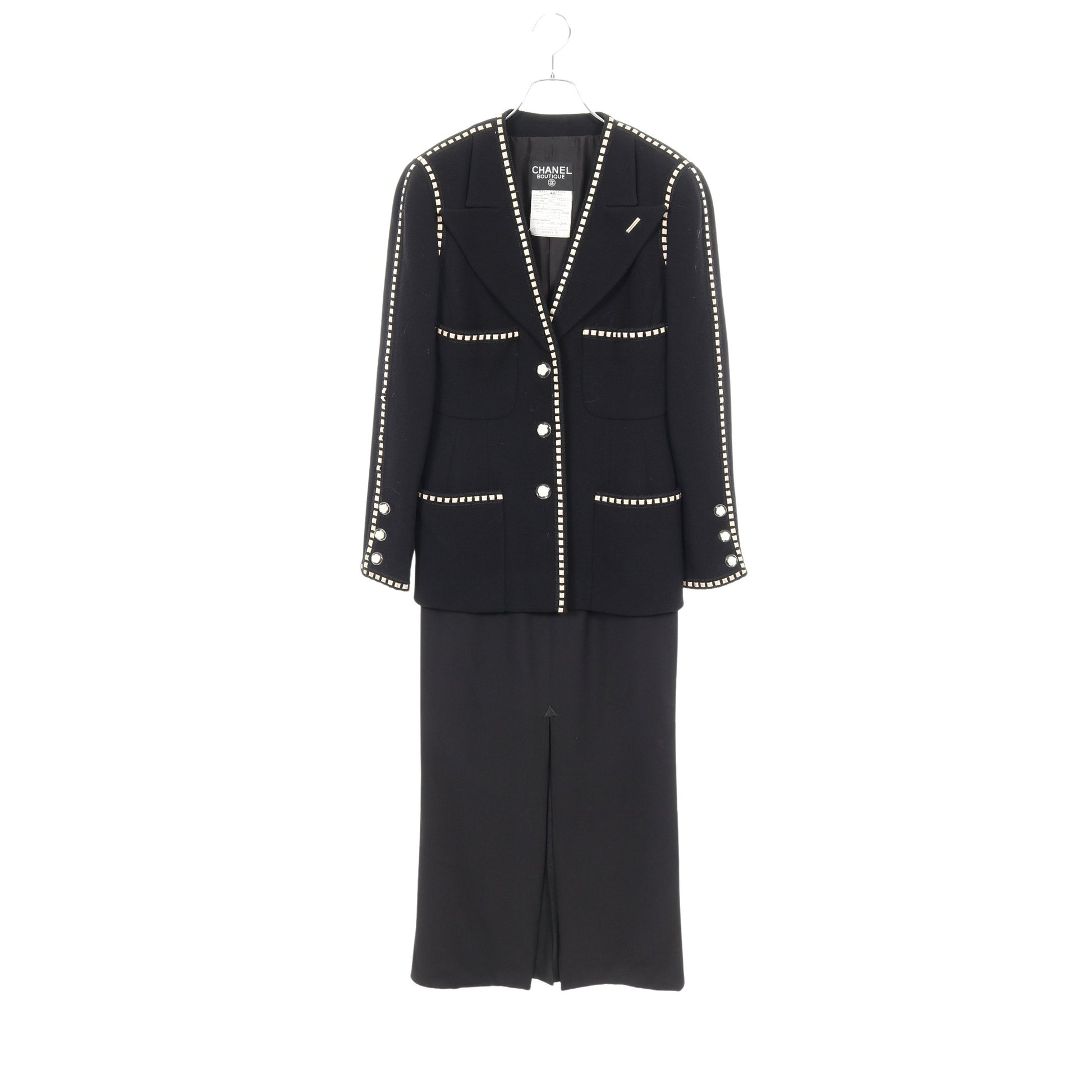 カメリアボタン ノーカラージャケット セットアップ スカートスーツ ウール シルク ブラック シャネル スーツ CHANEL