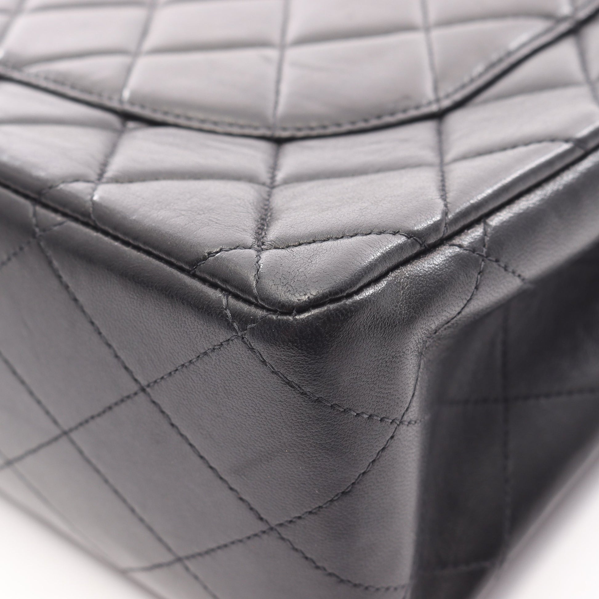 デカマトラッセ30 シングルフラップ Wチェーンショルダーバッグ ラムスキン ブラック ゴールド金具 シャネル バッグ CHANEL