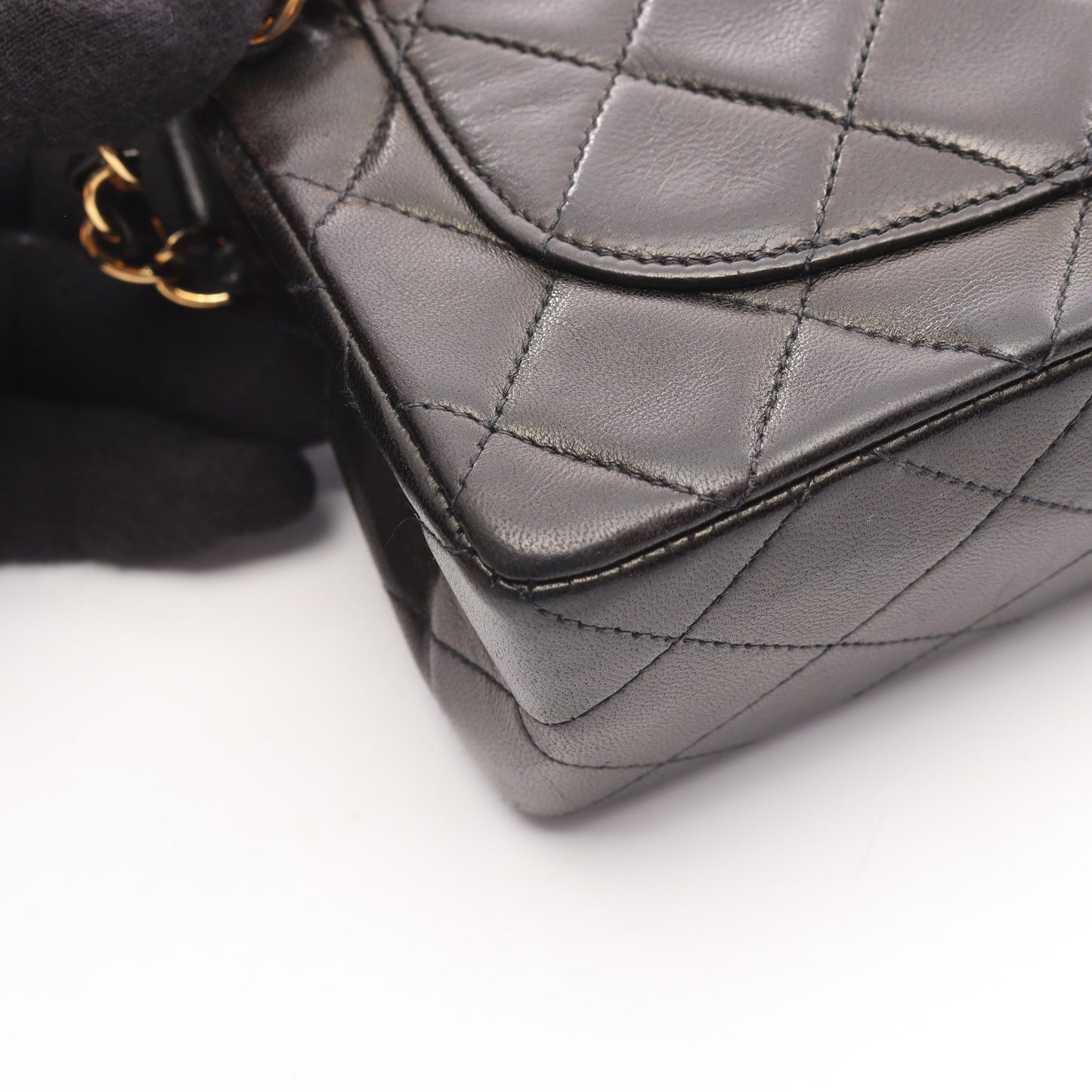 ミニマトラッセ チェーンショルダーバッグ ラムスキン ブラック ゴールド金具 シャネル バッグ CHANEL